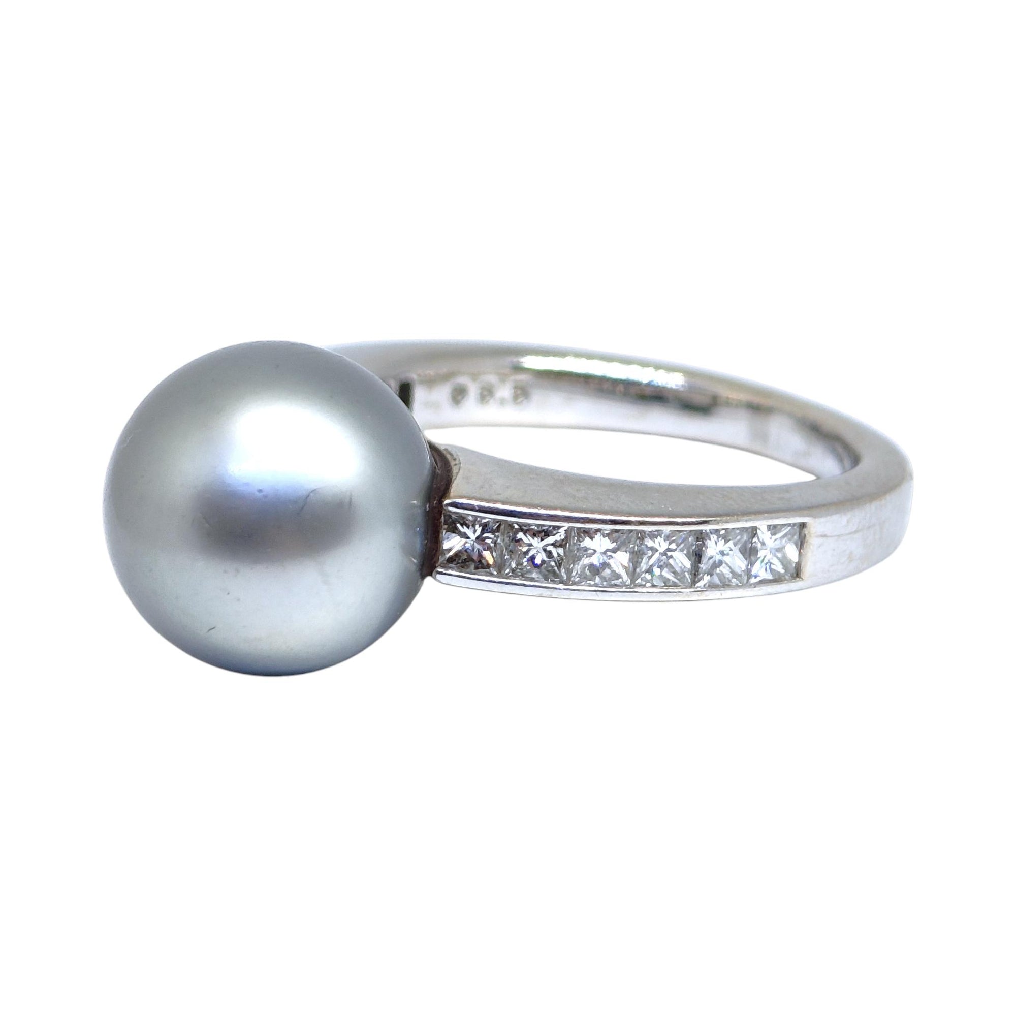 Mikimoto 18K White Gold Silver Akoya Pearl And Diamond Ring