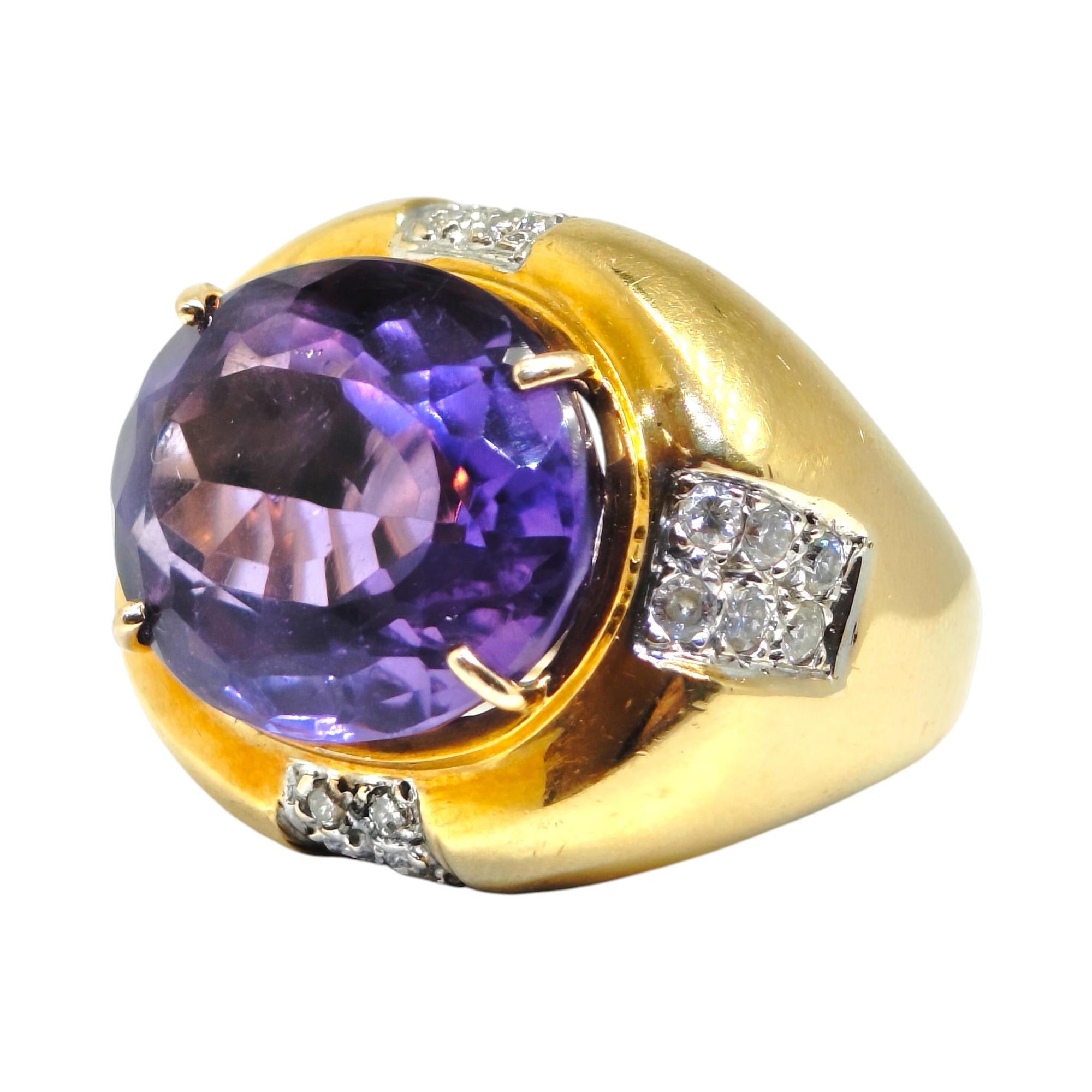 Vintage 18K Gold Large Amethyst & Diamond Ring
