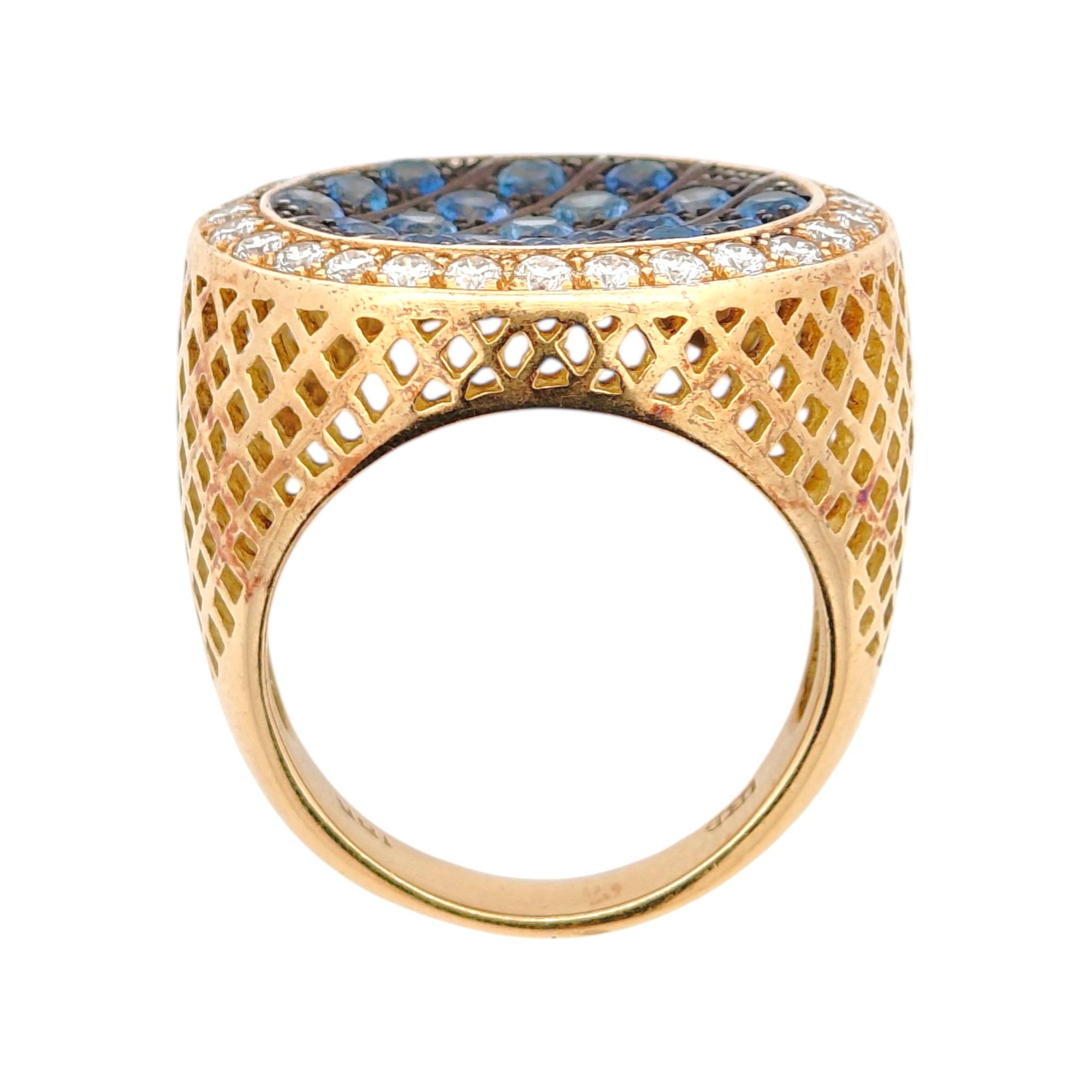 Vintage 18K Oval Sapphire and Diamond Cluster Ring