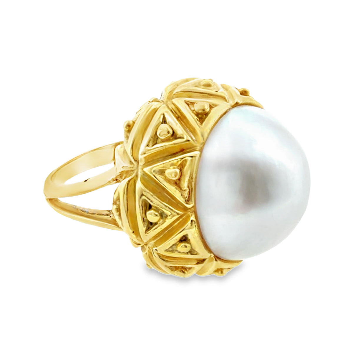 Vintage Tiffany & Co. 18K Mabe Pearl Ring, Circa 1980's