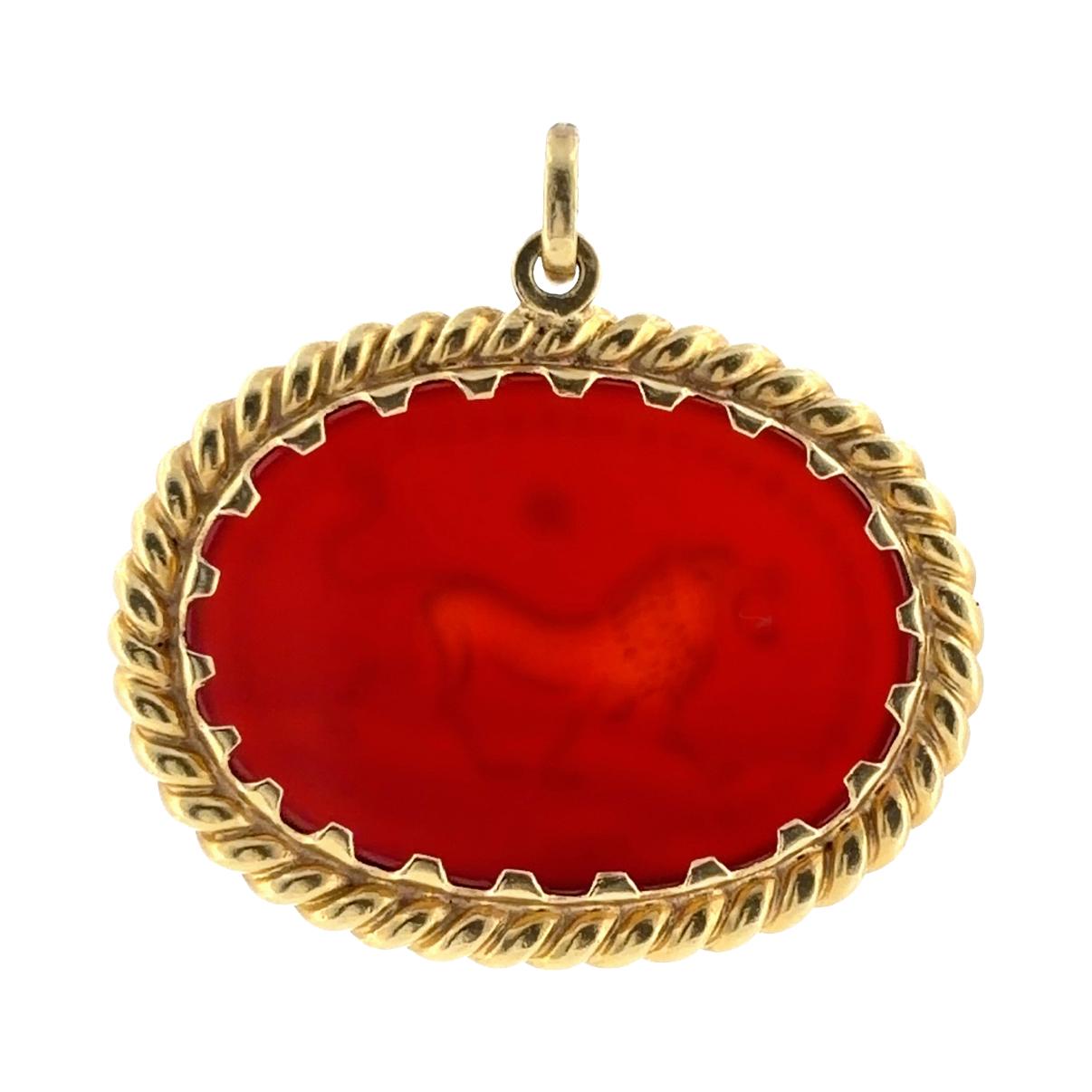 Vintage 18K Gold Carnelian Lion Intaglio Pendant