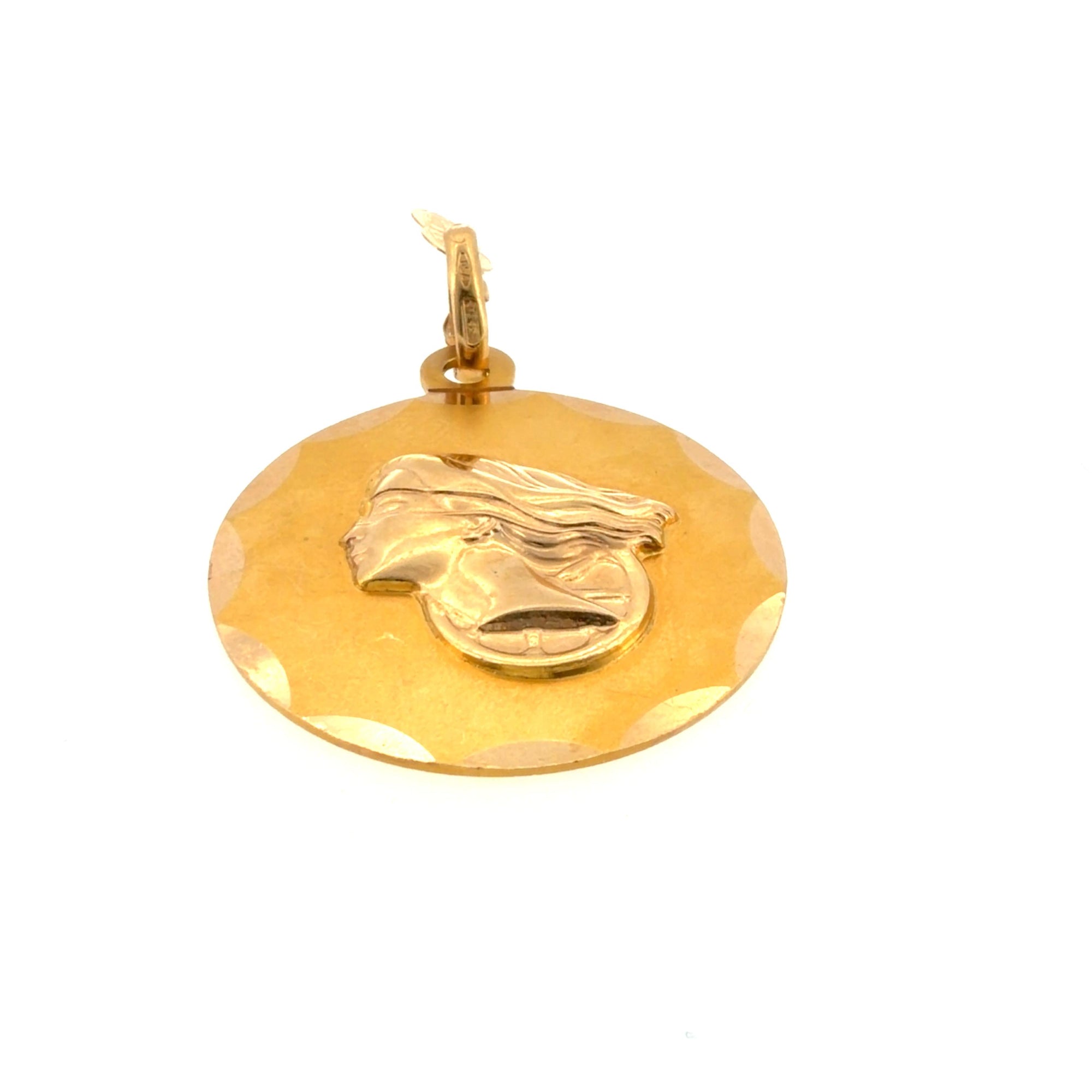 Vintage Unoaerre 18K Goddes of Fortuna Pendant