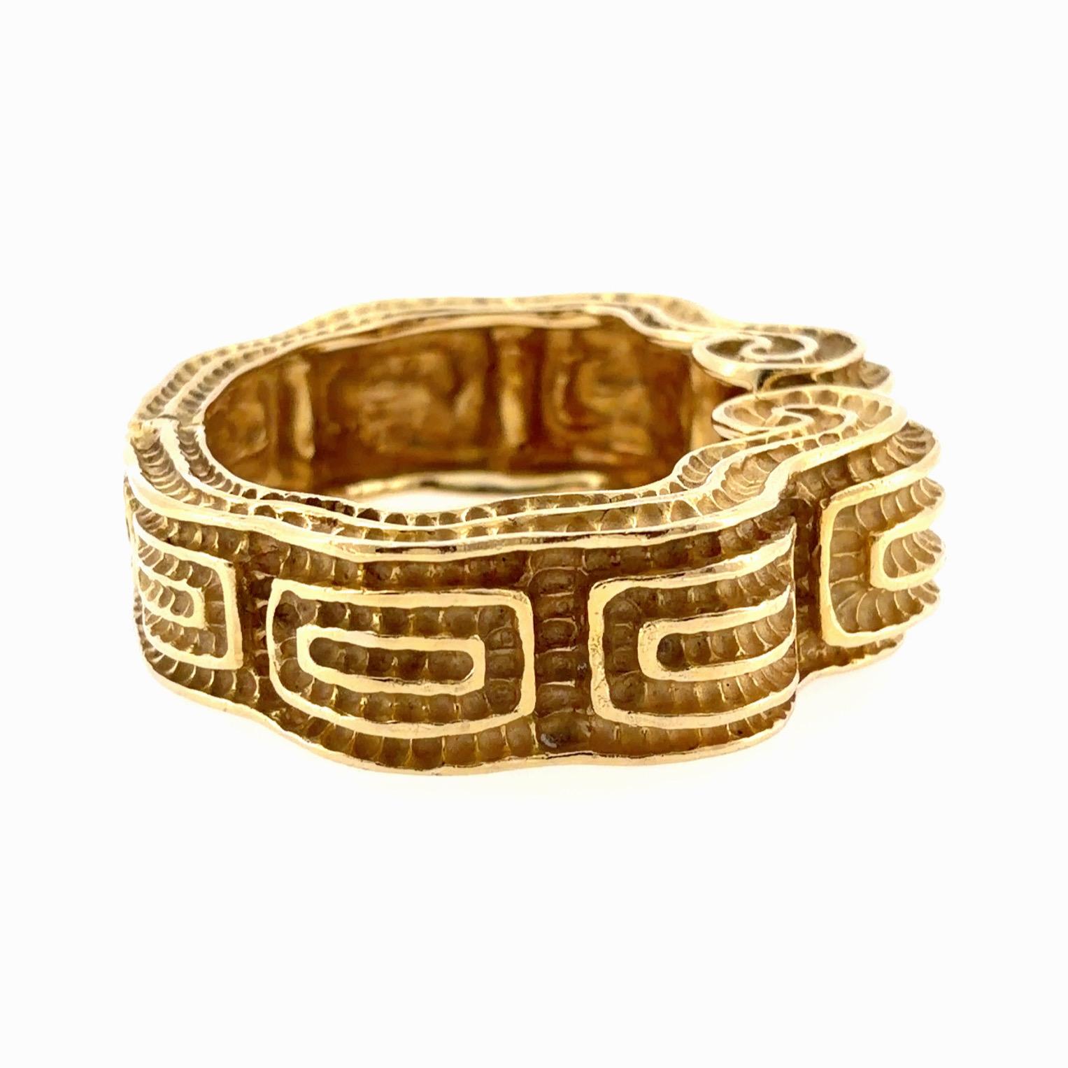 Robert Wander for WINC 18K Sculpted Hinged Bangle Bracelet