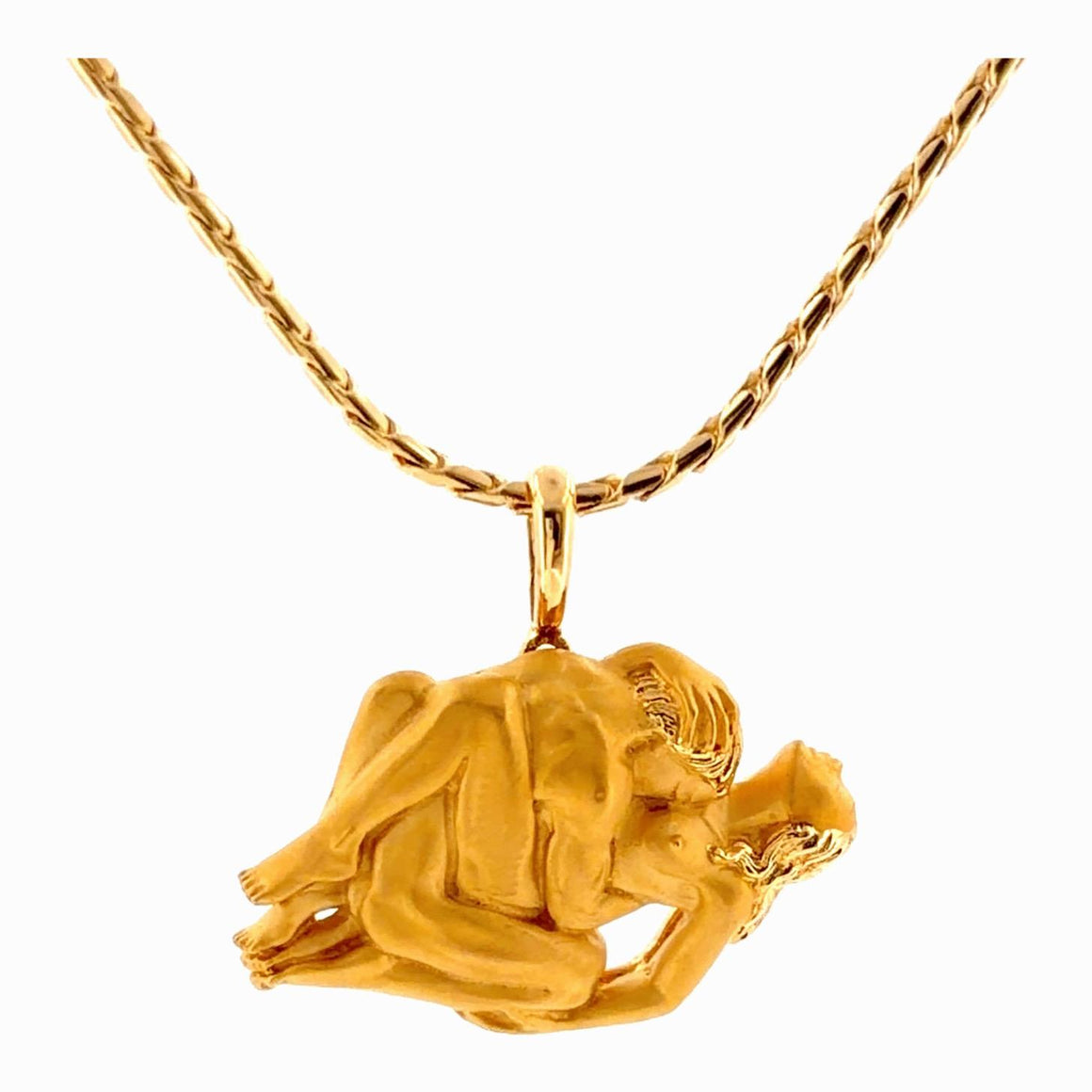 Carrera y Carrera 18K Gold Intertwined Couple Erotic Pendant Necklace
