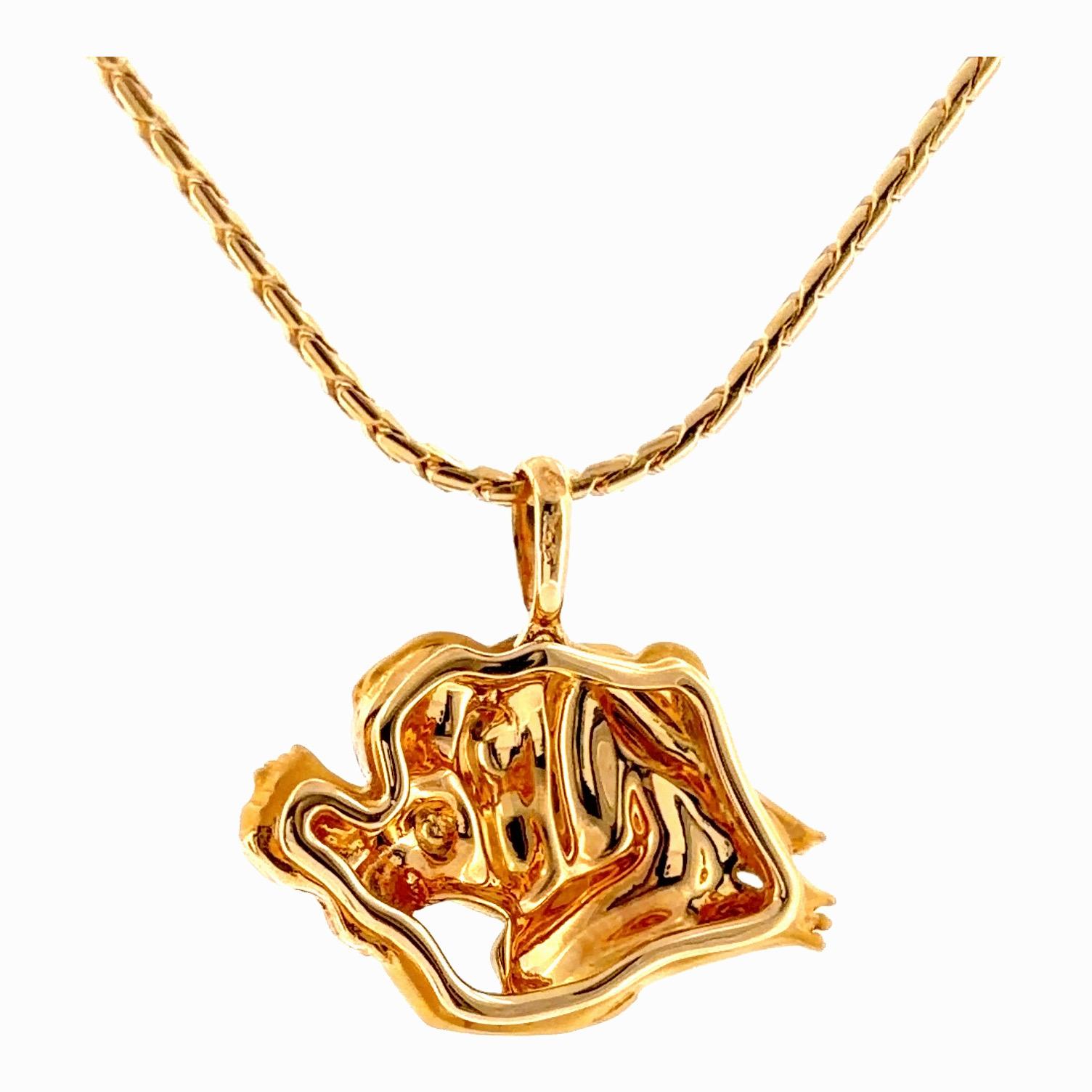 Carrera y Carrera 18K Gold Intertwined Couple Erotic Pendant Necklace