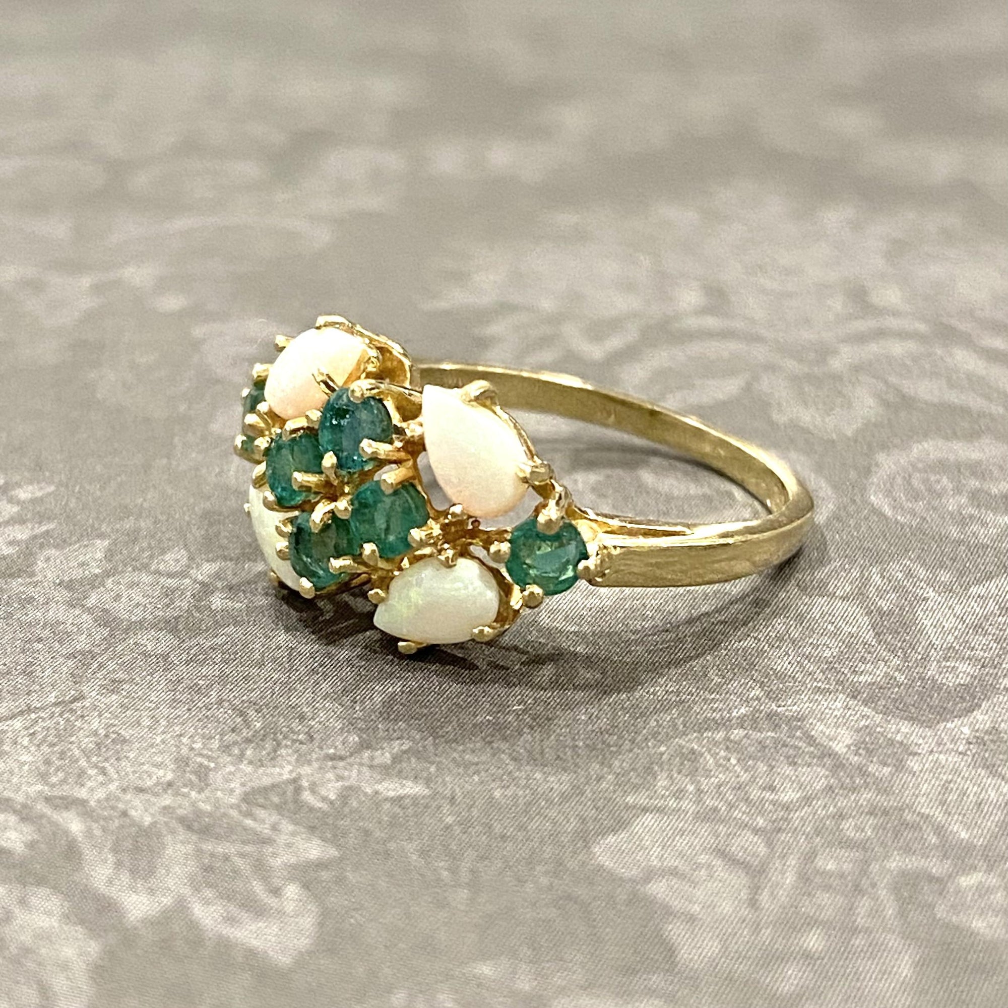 Vintage 14K Yellow Gold Emerald & Opal Ring