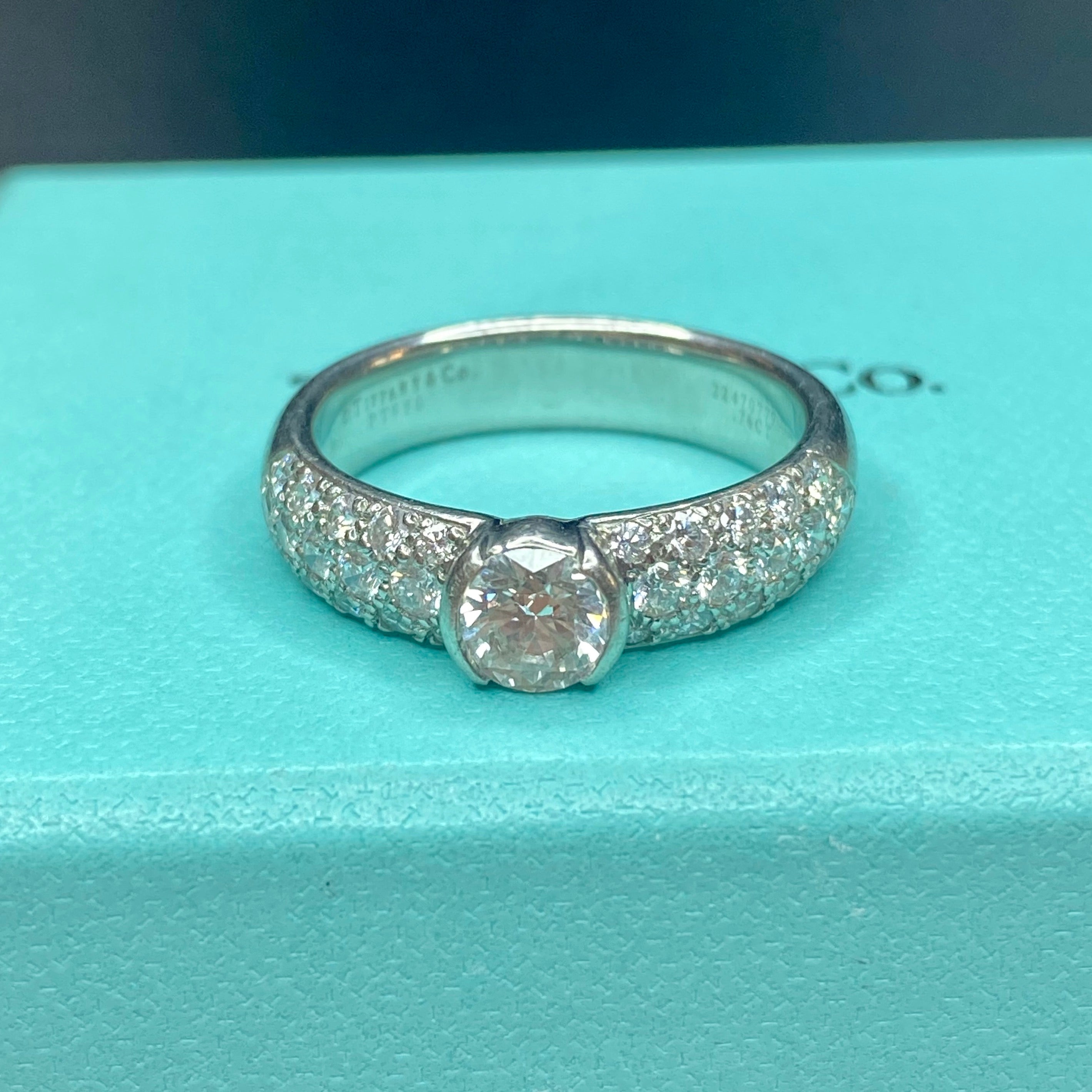 Tiffany & Co. diamond and platinum ring - Diamond 0,71 ct E VVS2