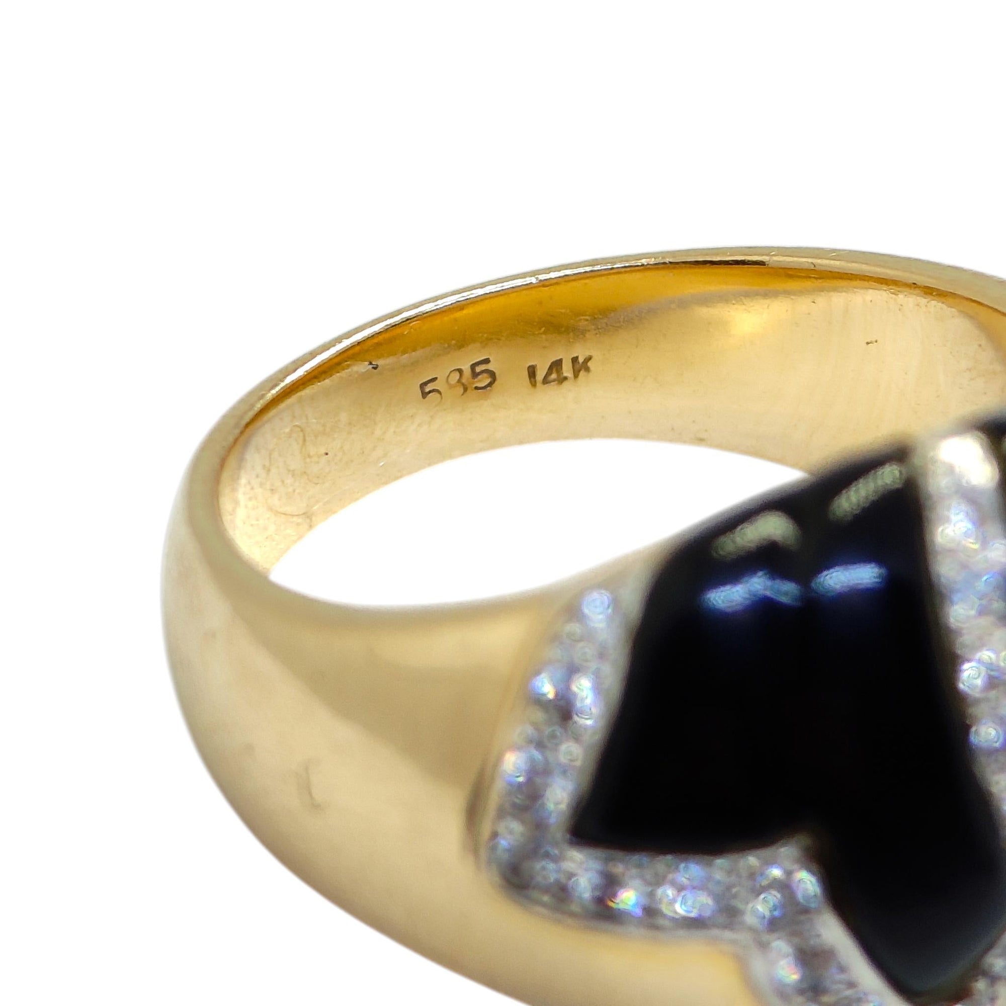 Vintage 14K Gold Onyx & Diamond Foliate Design Ring