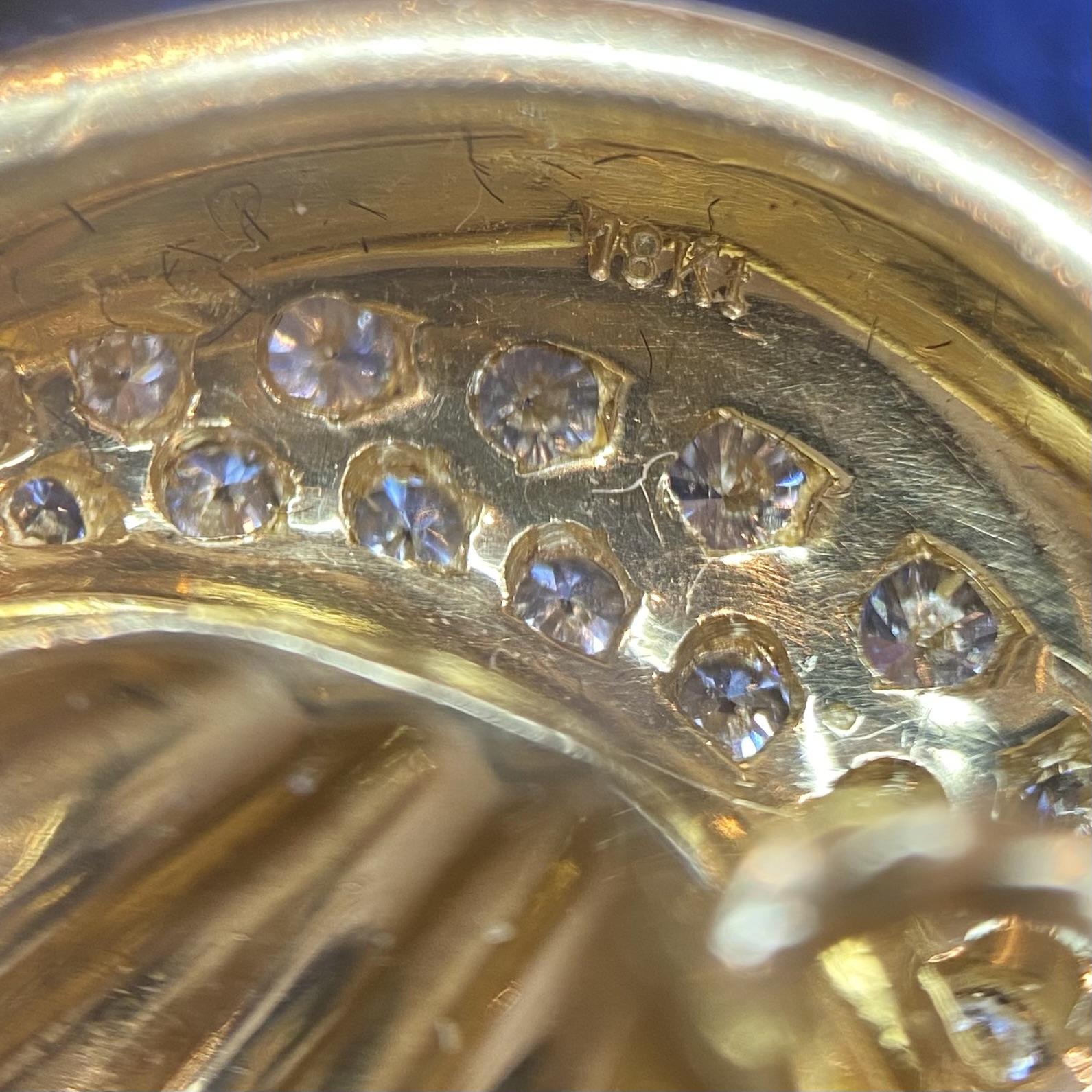 Vintage 18K Gold Scalloped Diamond Earrings