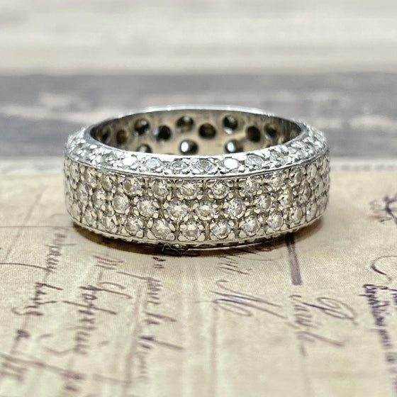 18K White Gold Pave Diamond Eternity Band Ring