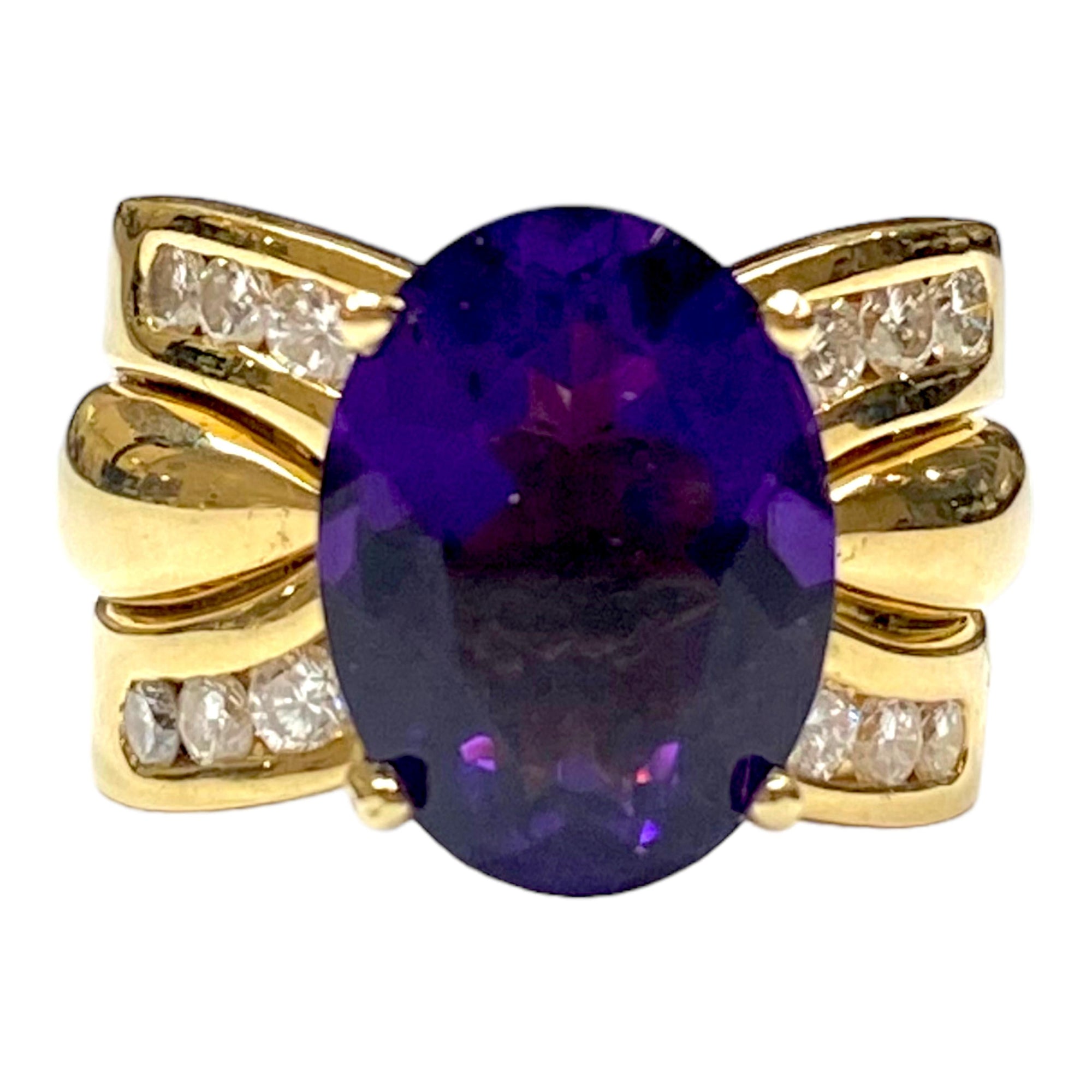 Vintage 18K Yellow Gold Large Amethyst & Diamond Ring