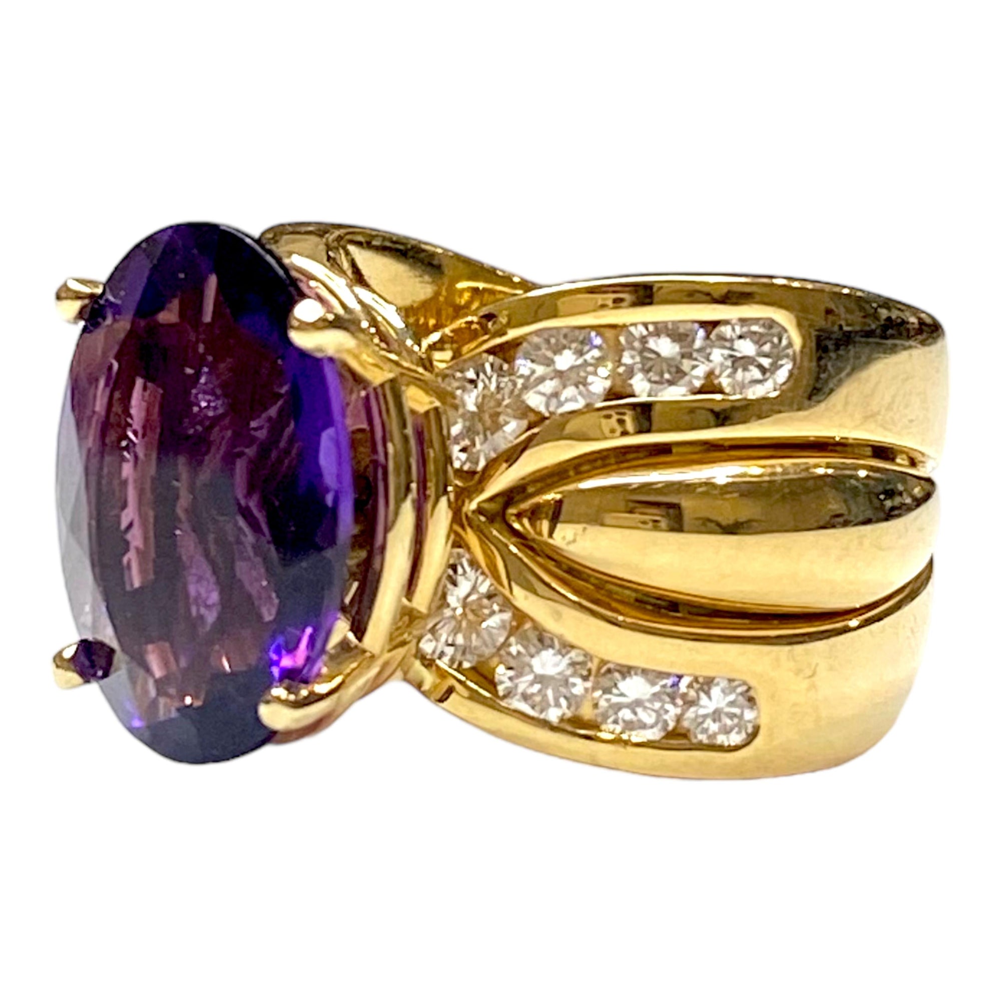 Vintage 18K Yellow Gold Large Amethyst & Diamond Ring