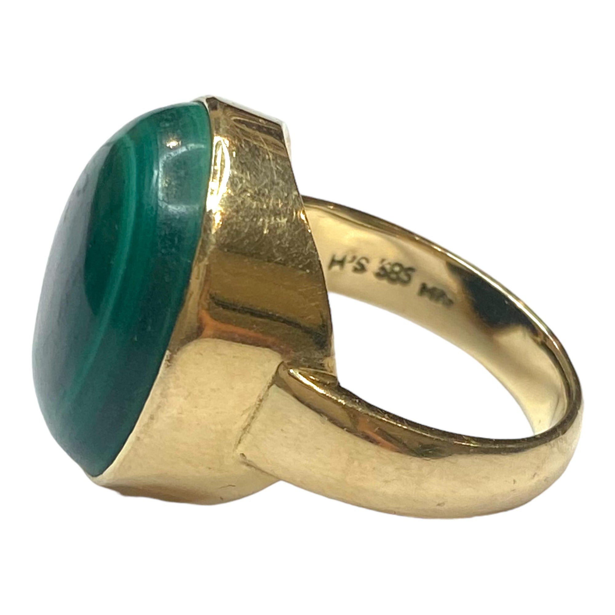 Vintage 14K Yellow Gold Malachite Cabochon Ring