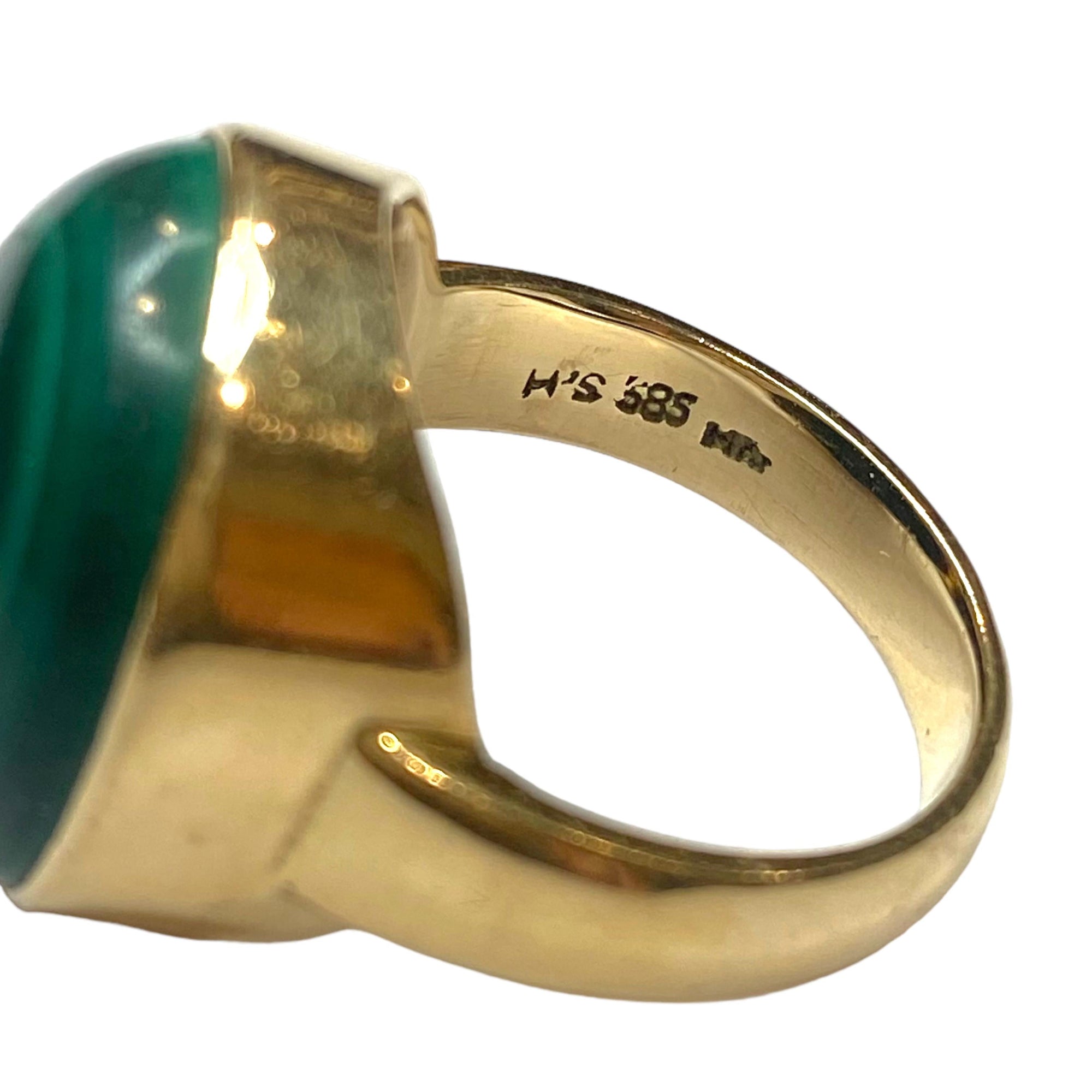 Vintage 14K Yellow Gold Malachite Cabochon Ring