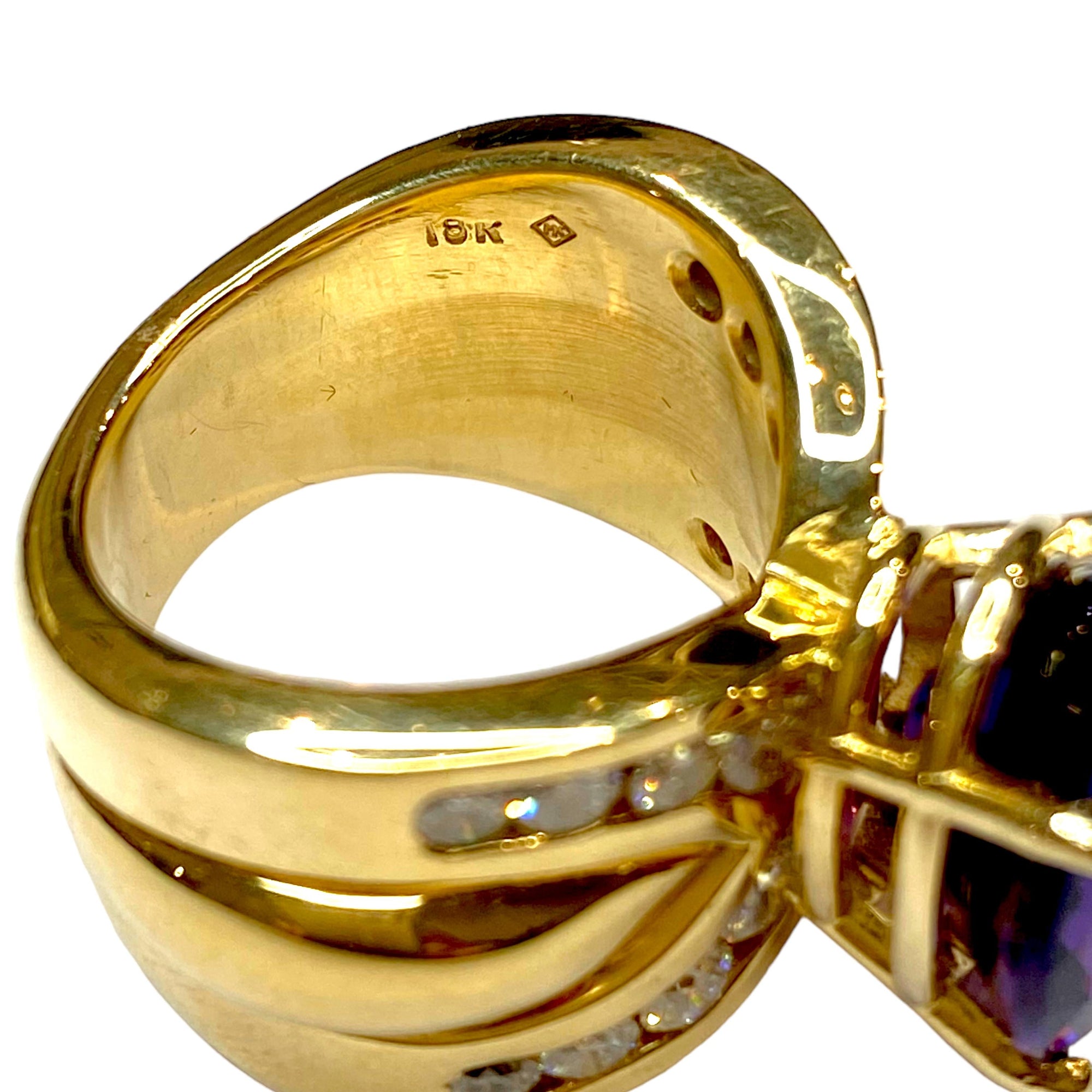 Vintage 18K Yellow Gold Large Amethyst & Diamond Ring