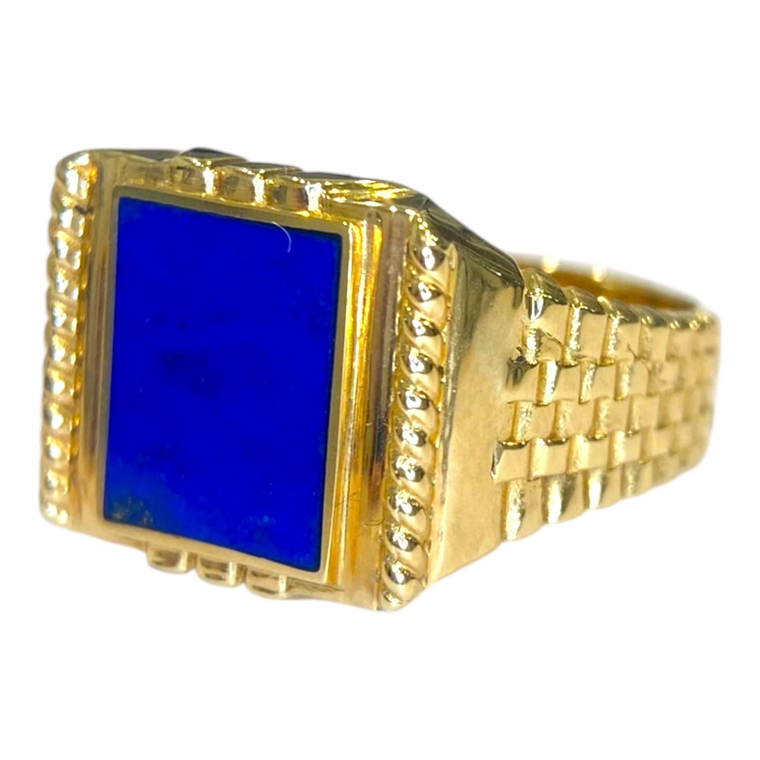 Vintage 18K Yellow Gold Lapis Lazuli Signet Ring