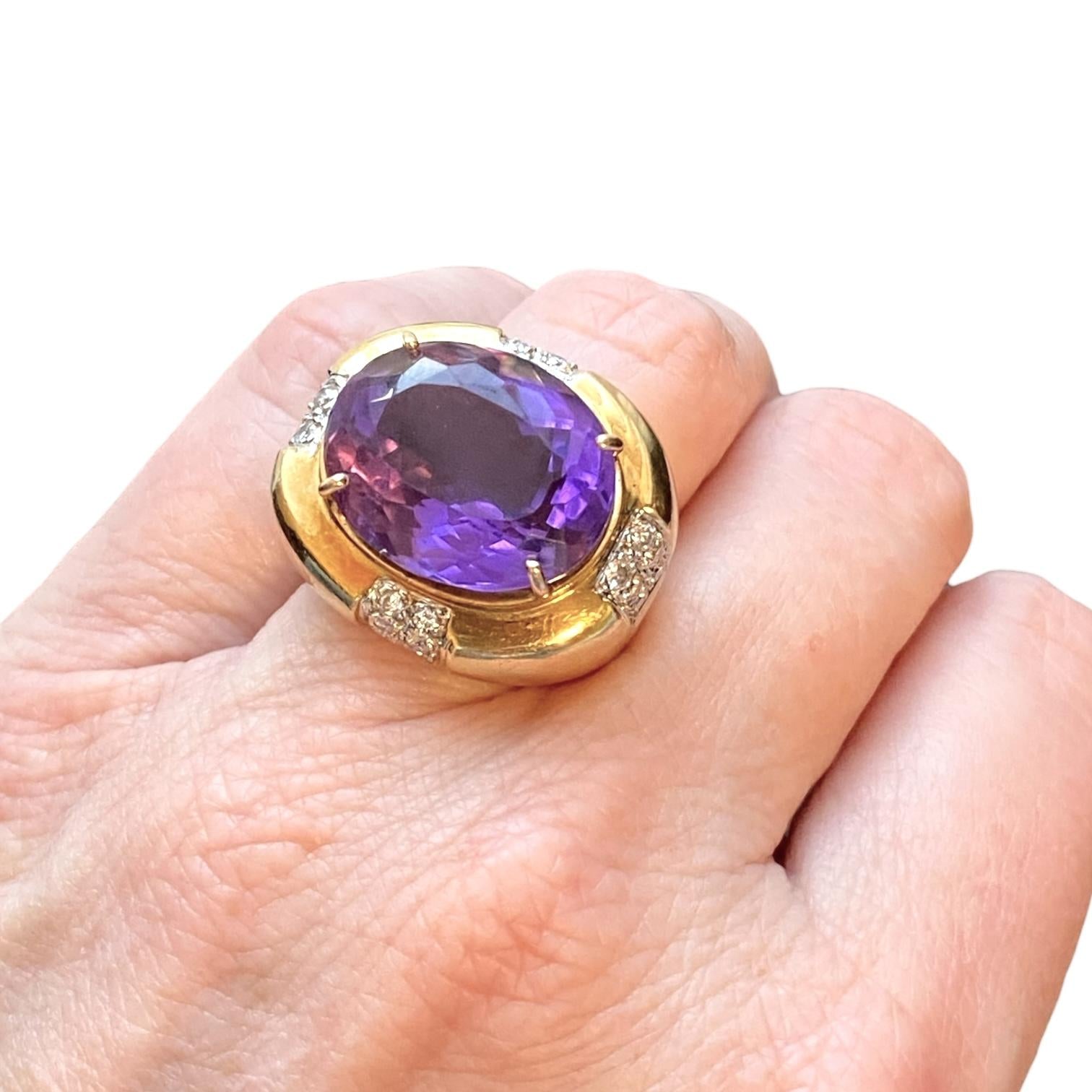 Vintage 18K Gold Large Amethyst & Diamond Ring