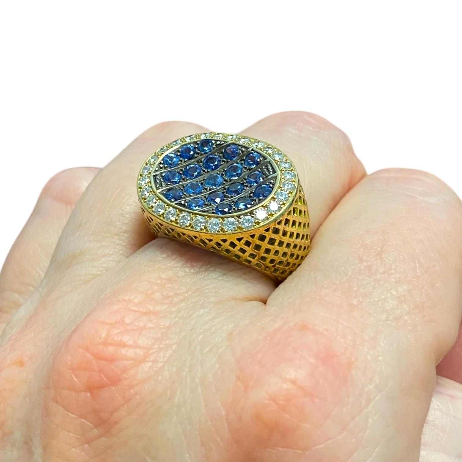 Vintage 18K Oval Sapphire and Diamond Cluster Ring