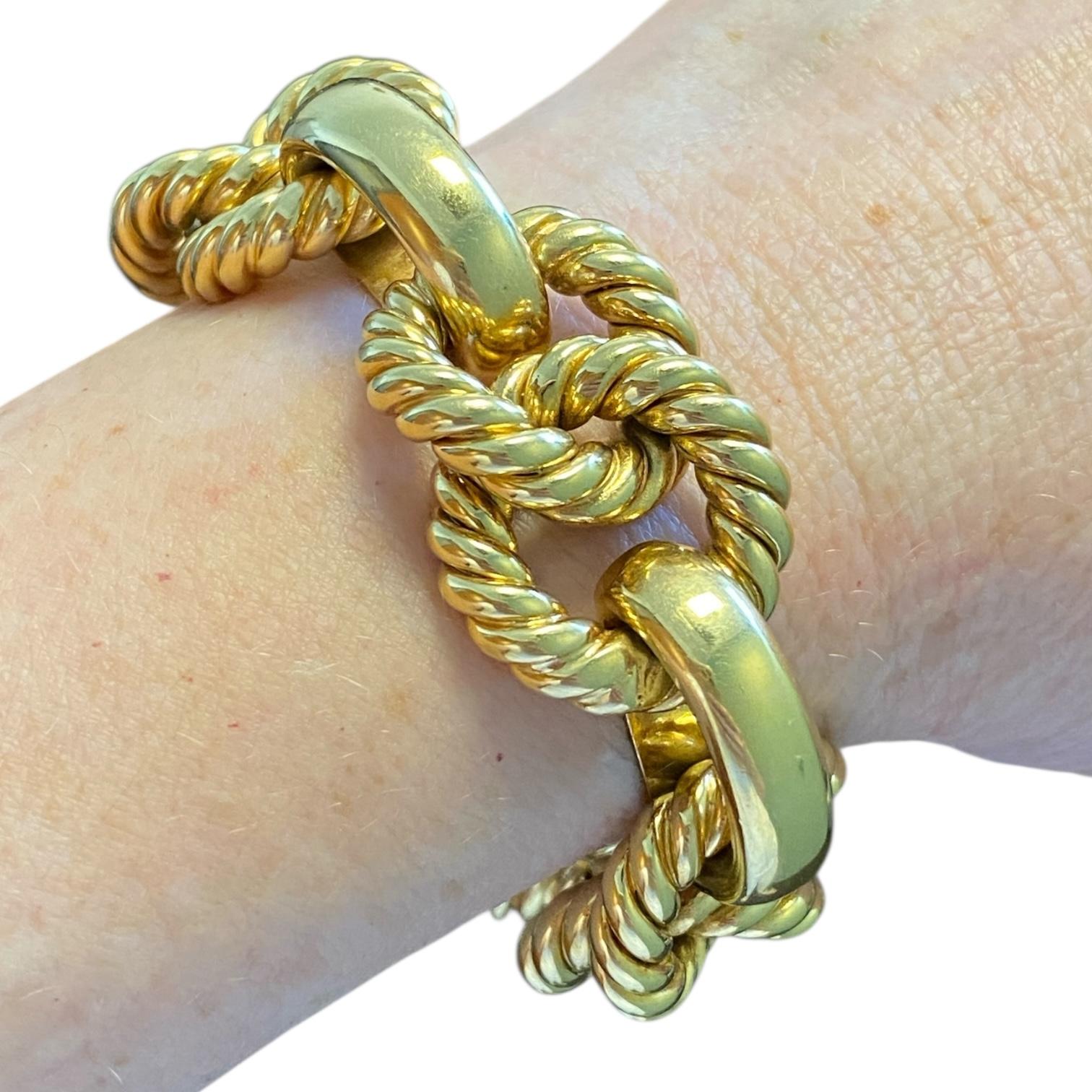 Vintage Italian 18K Yellow Gold Large Rope Style Link Bracelet