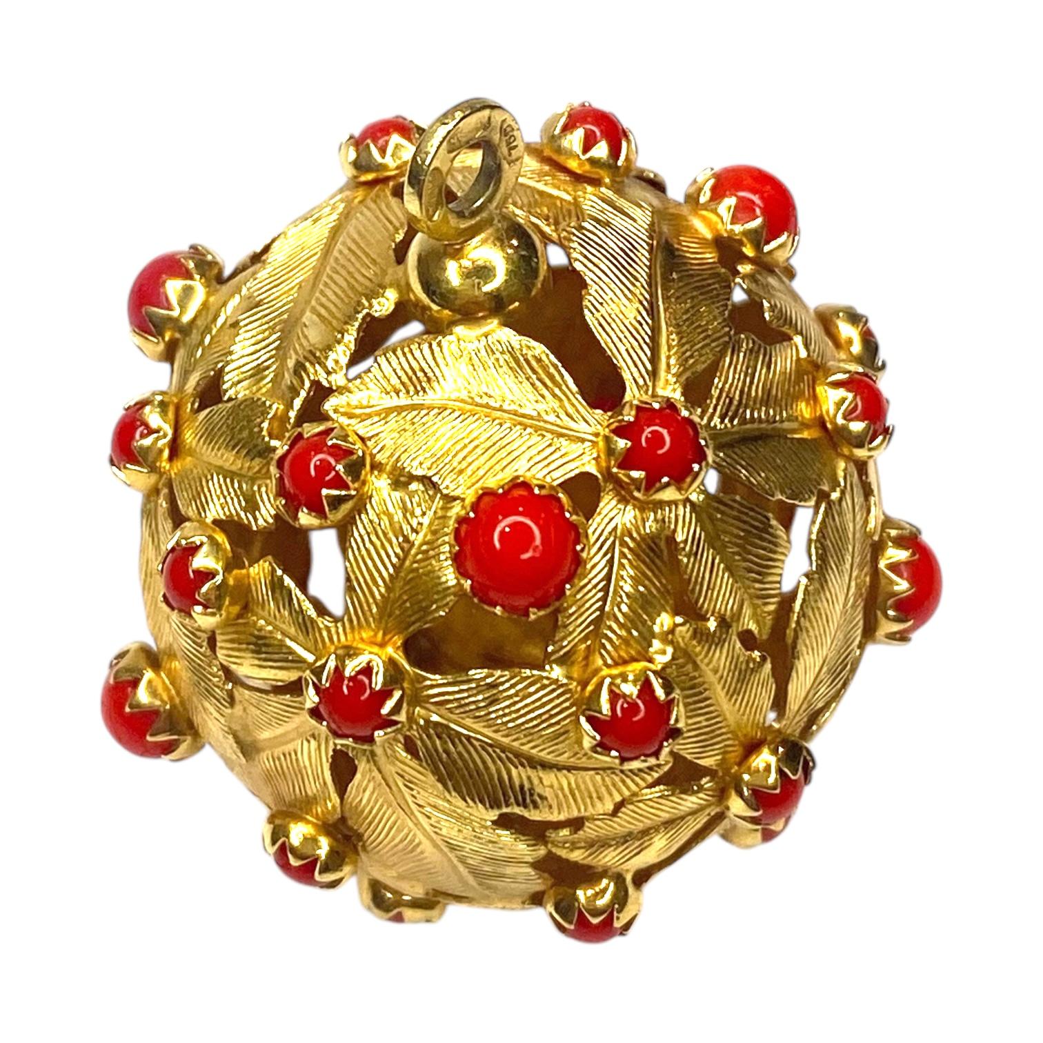 UNOAERRE Large 18K Gold Carnelian Charm Pendant