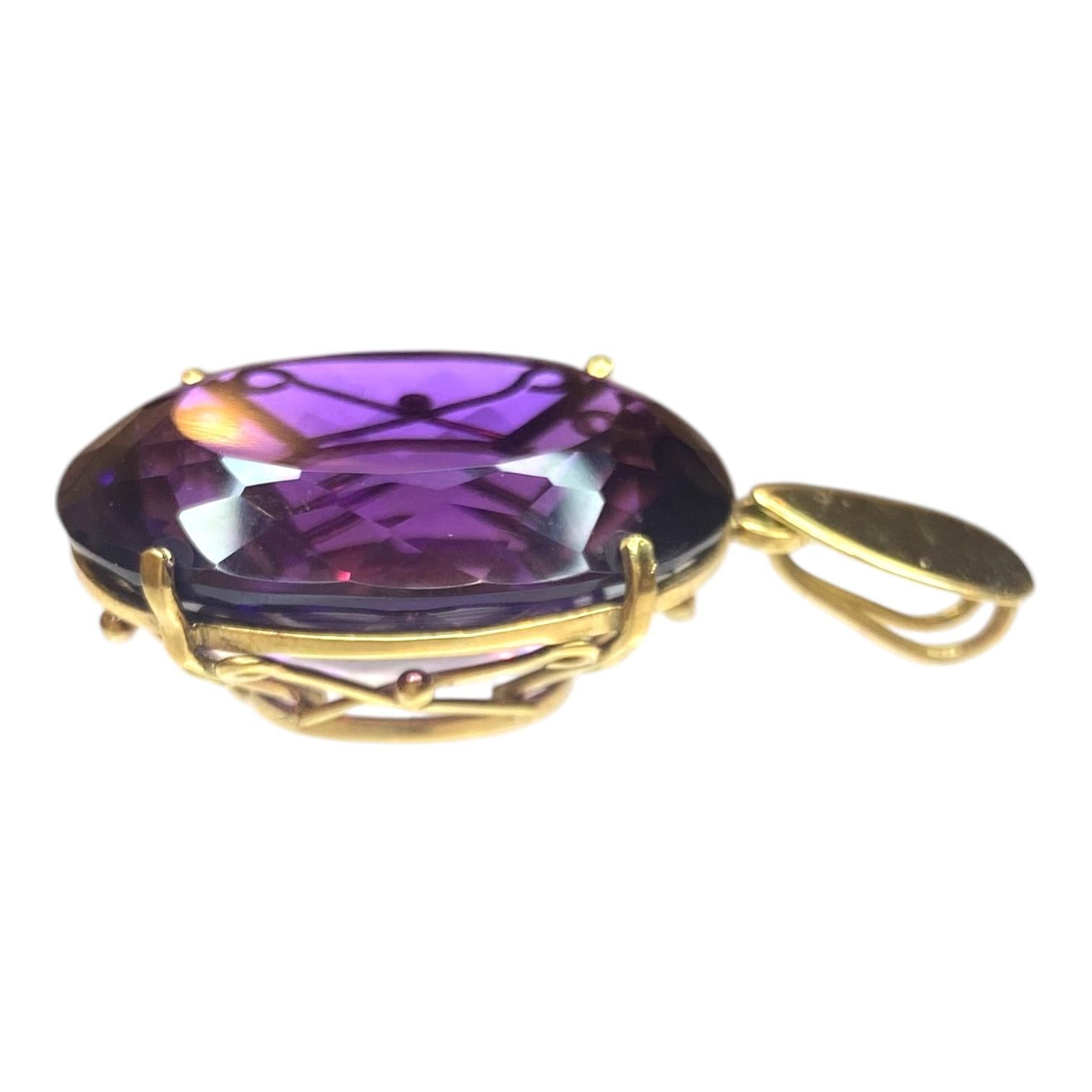 Vintage 18K Gold Large Amethyst Pendant