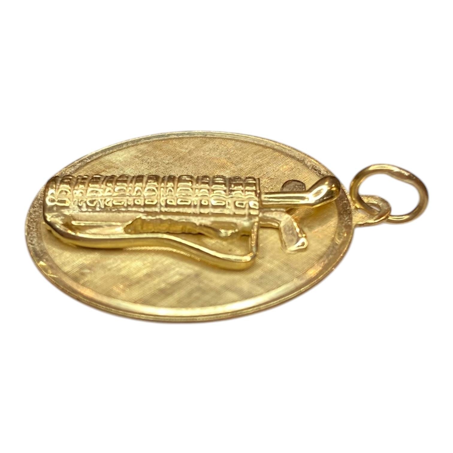 Vintage 14K Golf Bag & Clubs Charm Pendant