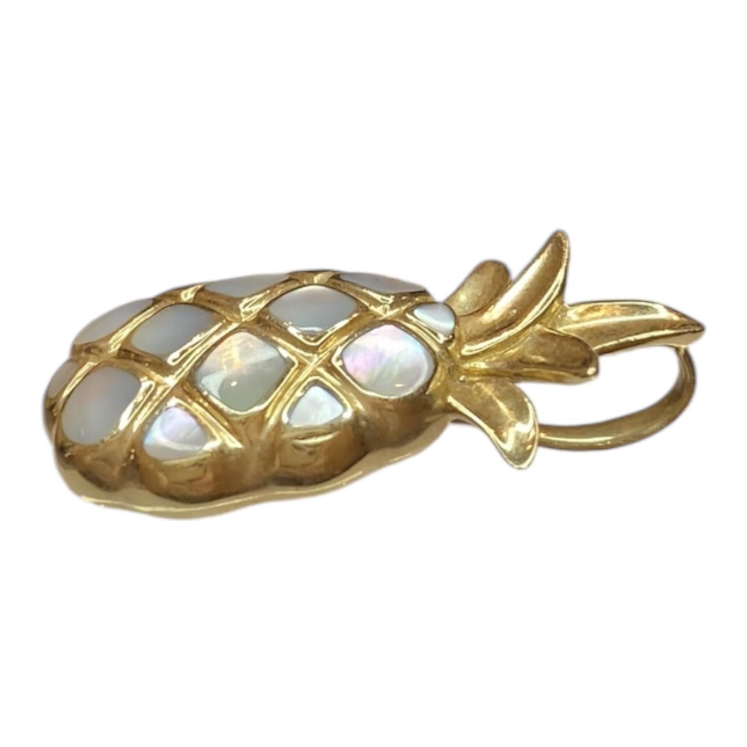 NA HOKU 14K Gold Mother of Pearl Pineapple Pendant