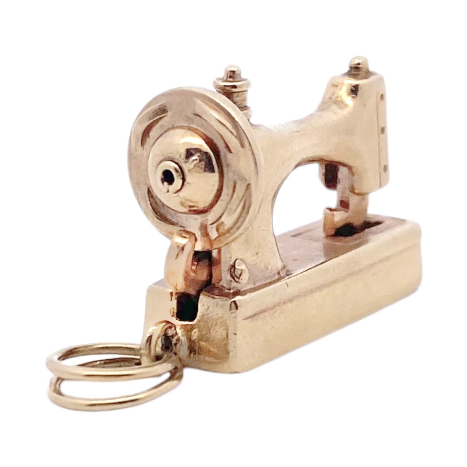 Vintage 14K Gold Sewing Machine Charm Pendant