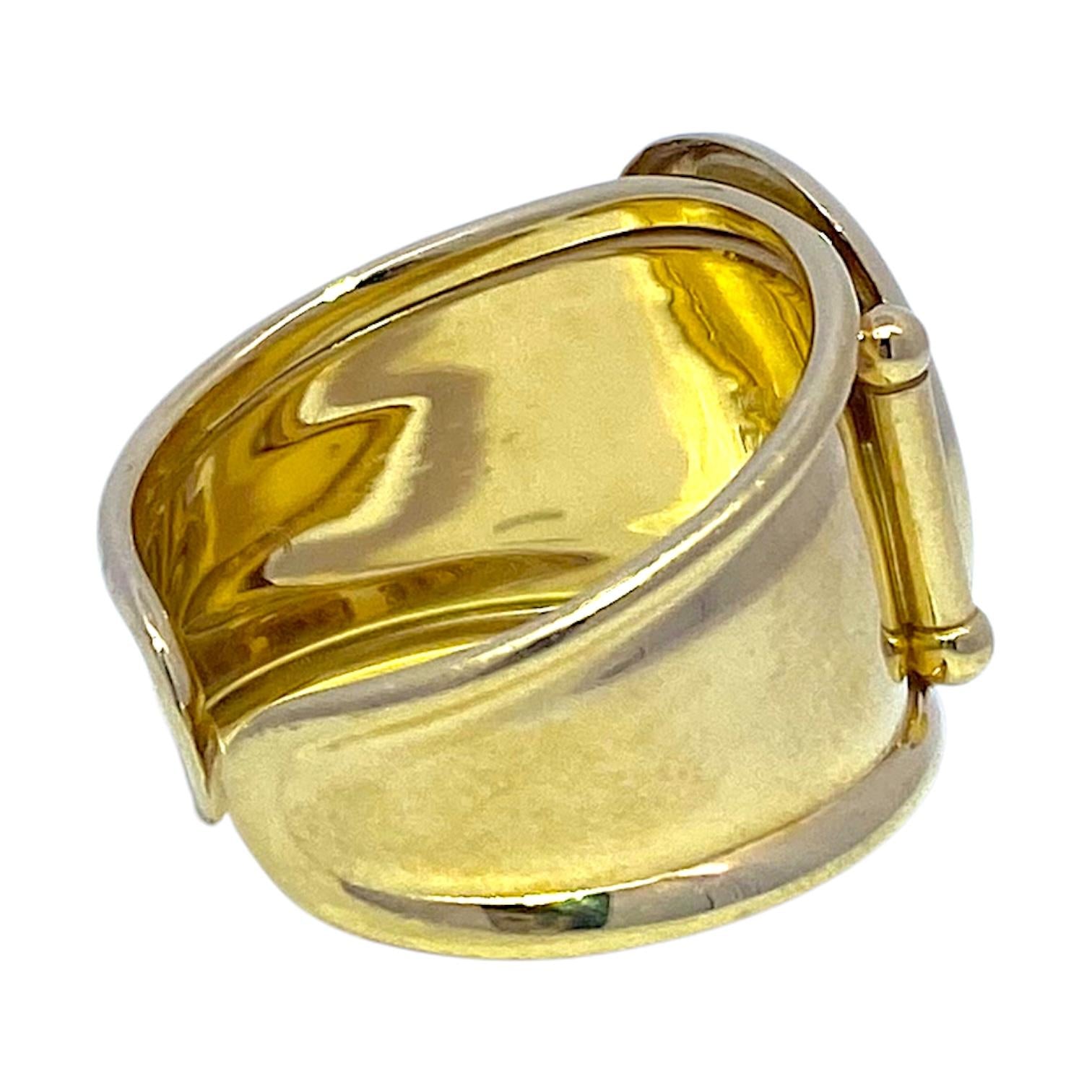 Vintage 14K Gold Flexible Cameo Ring