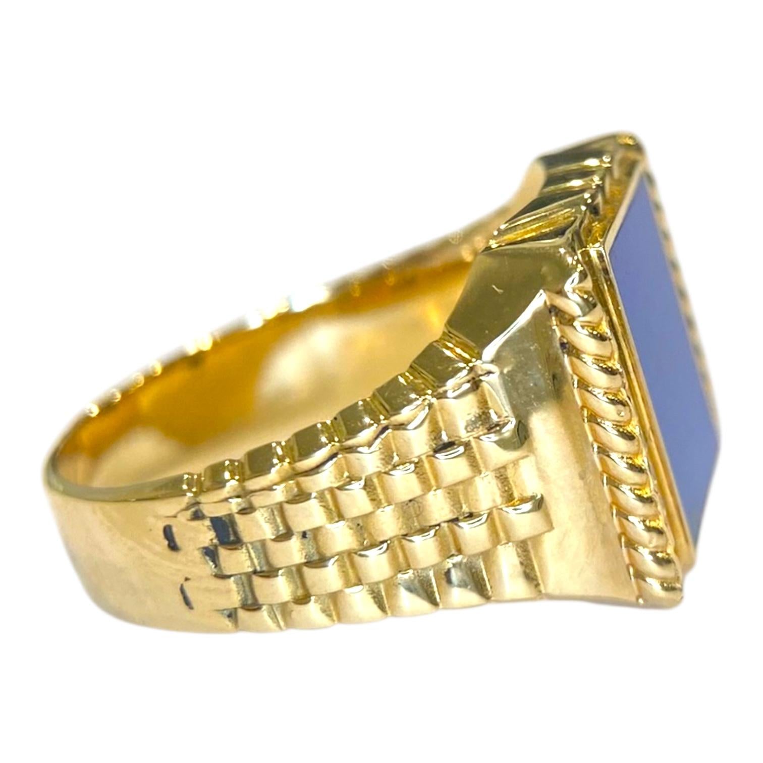 Vintage 18K Yellow Gold Lapis Lazuli Signet Ring