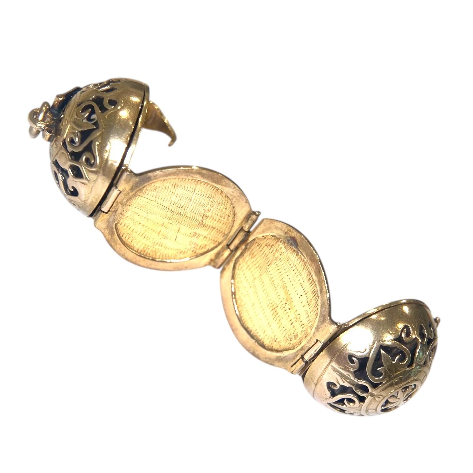 Vintage 14K Gold Folding Locket Orb Pendant