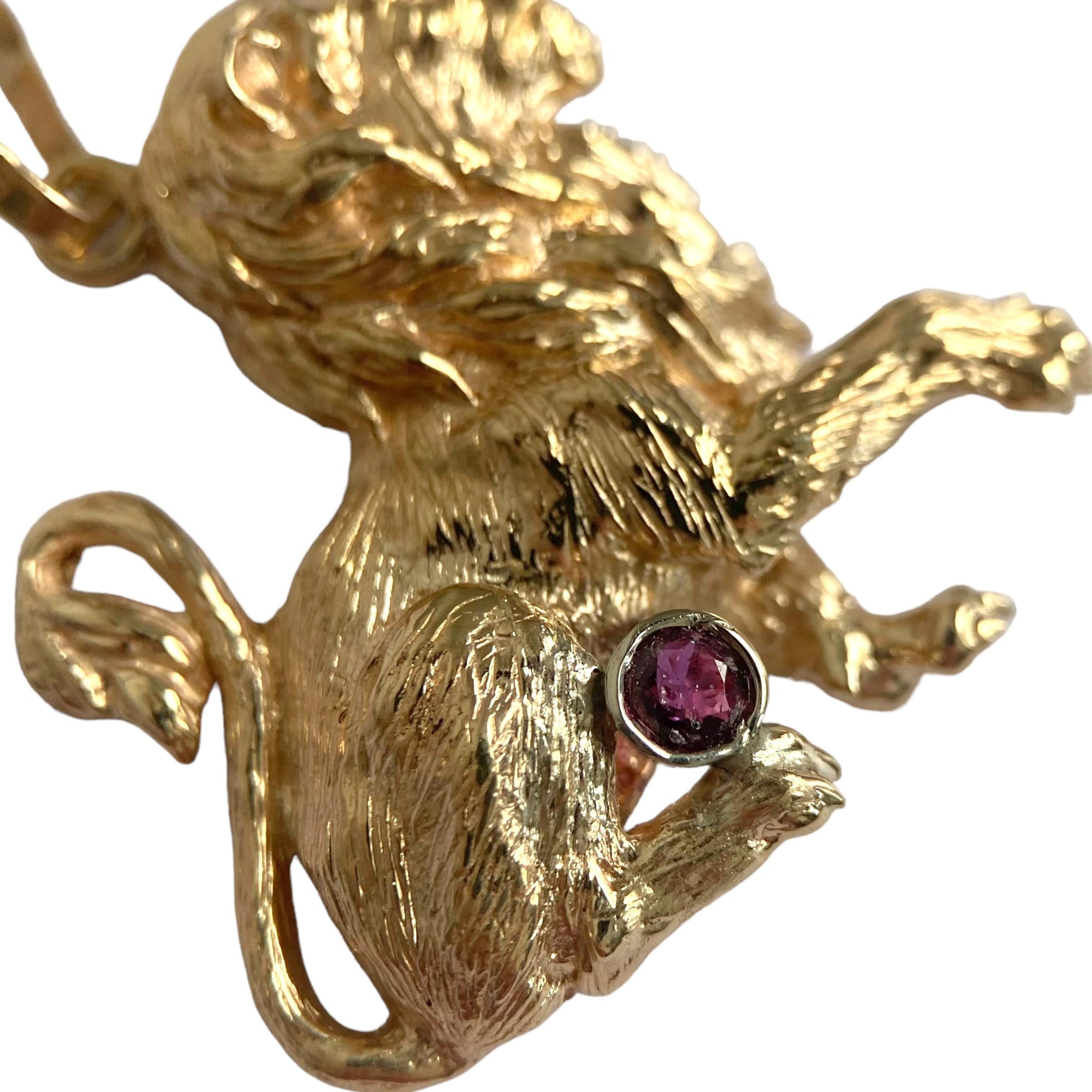 Vintage 14K Gold Leo Pendant