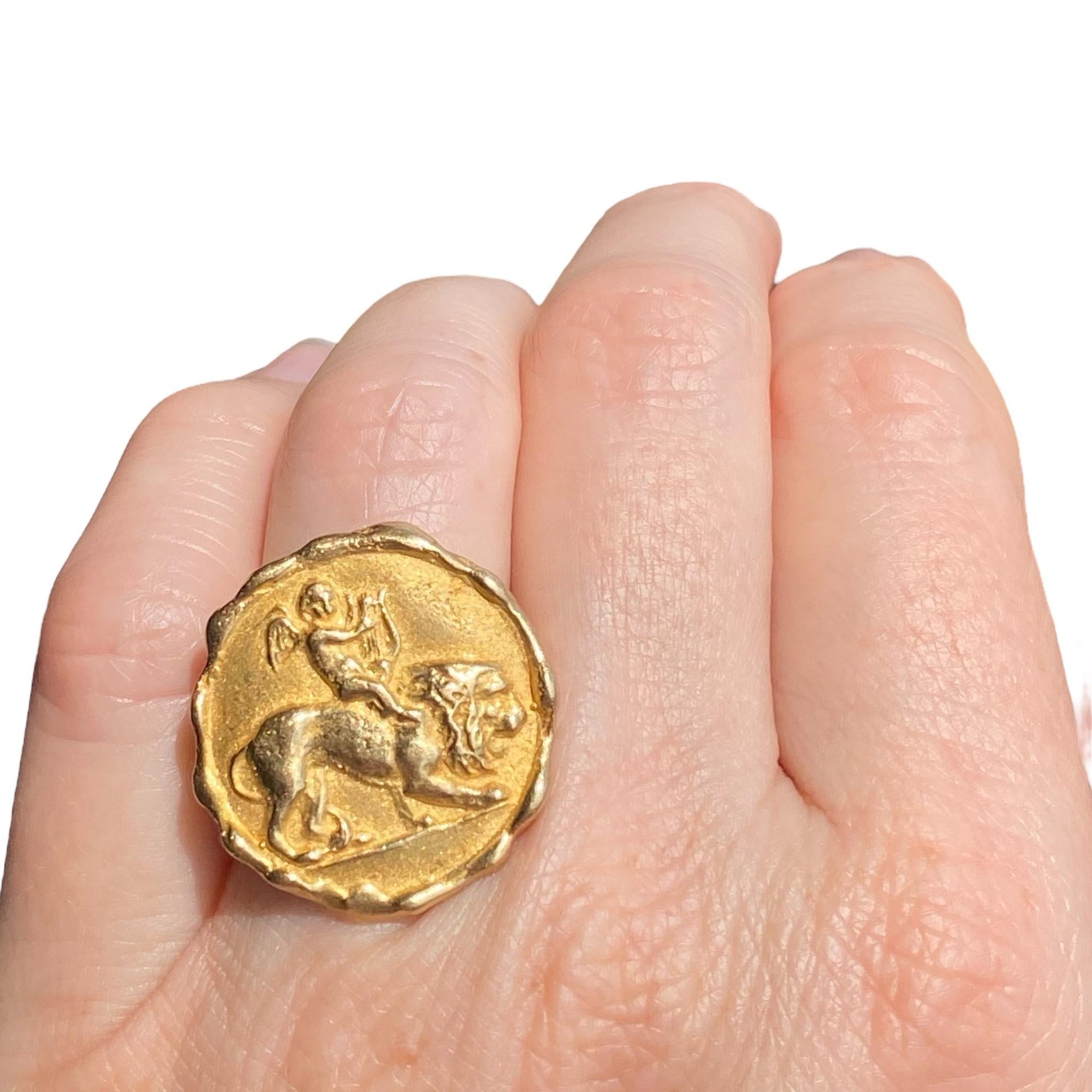 Vintage 14K Yellow Gold Cupid and Lion Ring