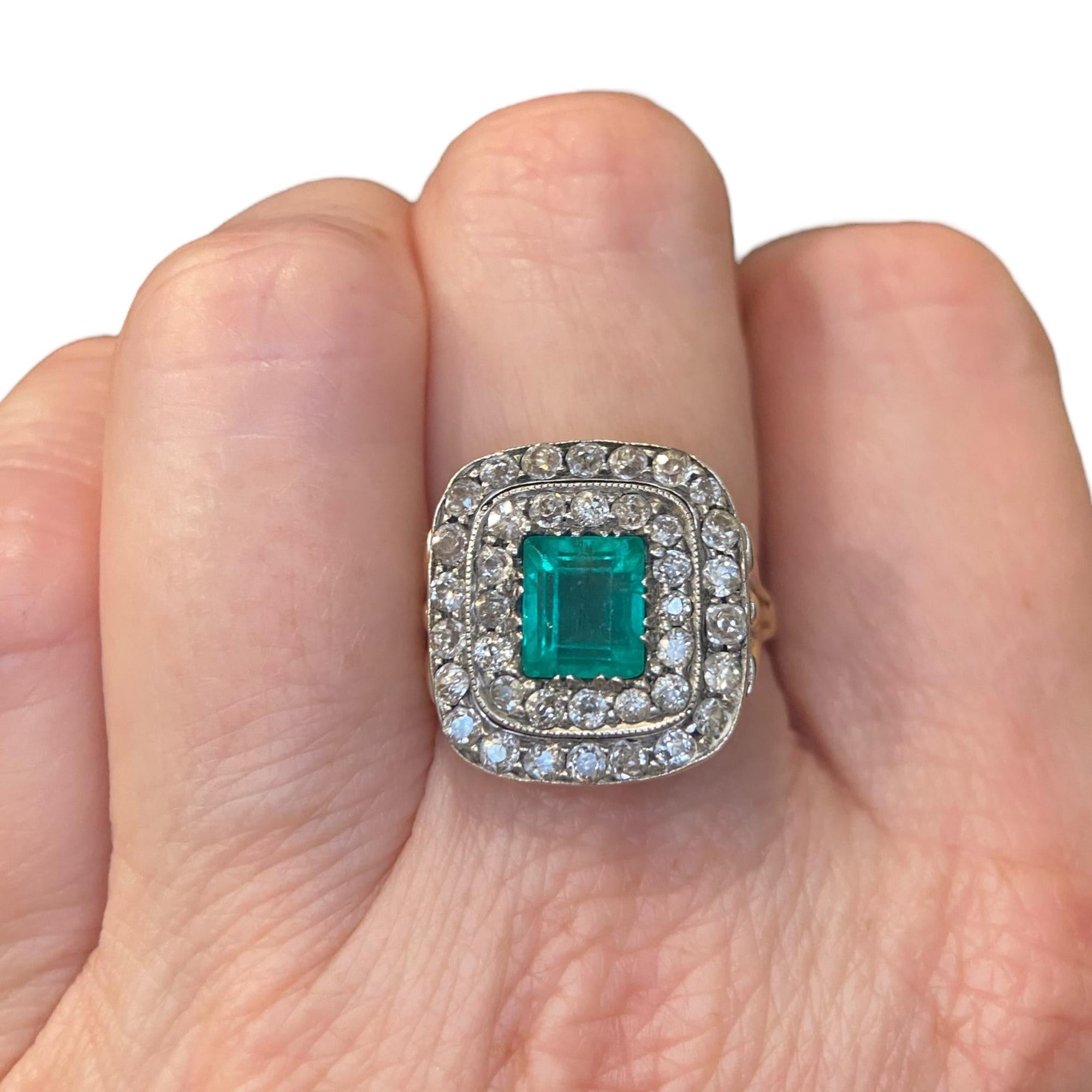 Vintage 18K Gold Emerald Diamond Ring