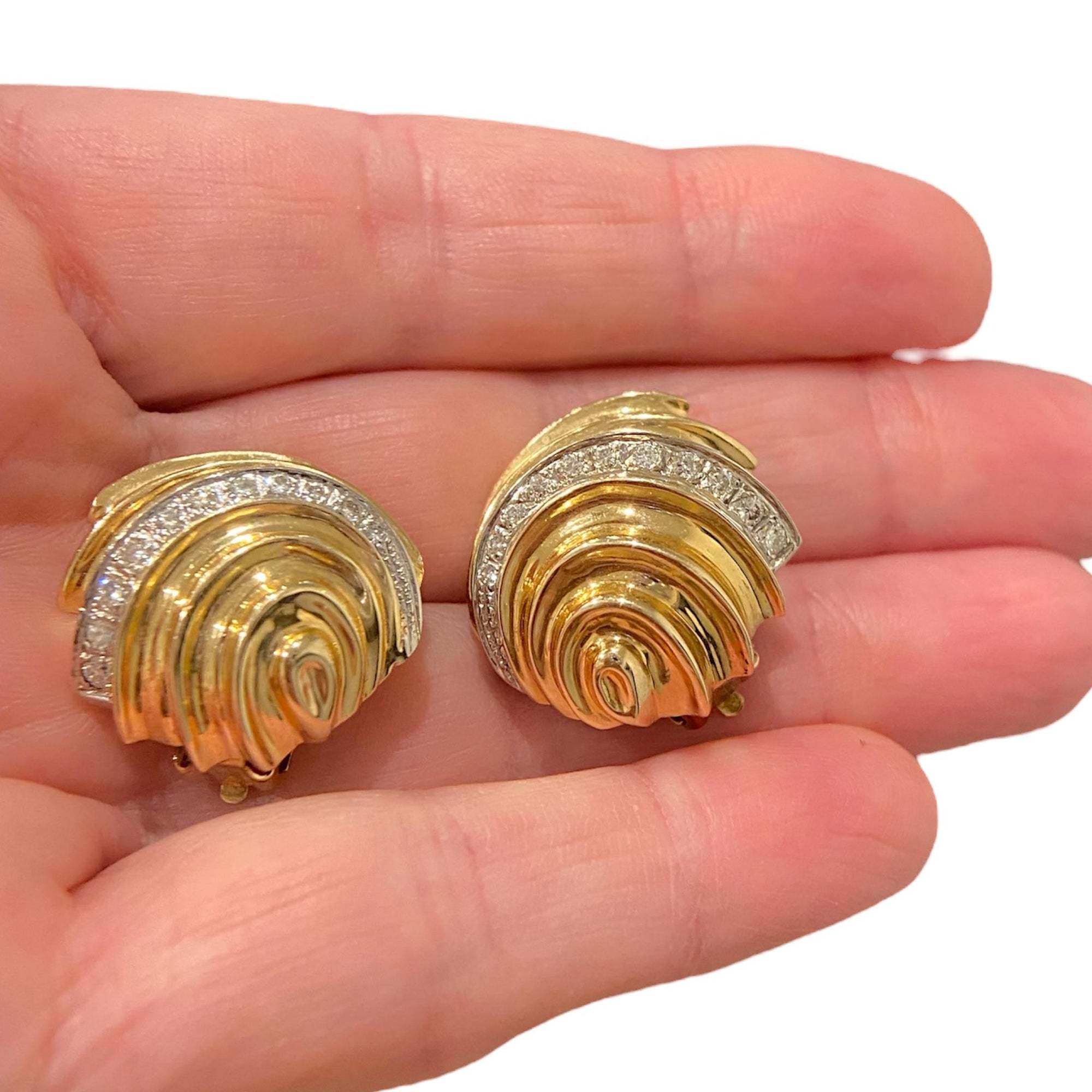 Vintage 14K Yellow Gold Diamond Sea Shell Earrings