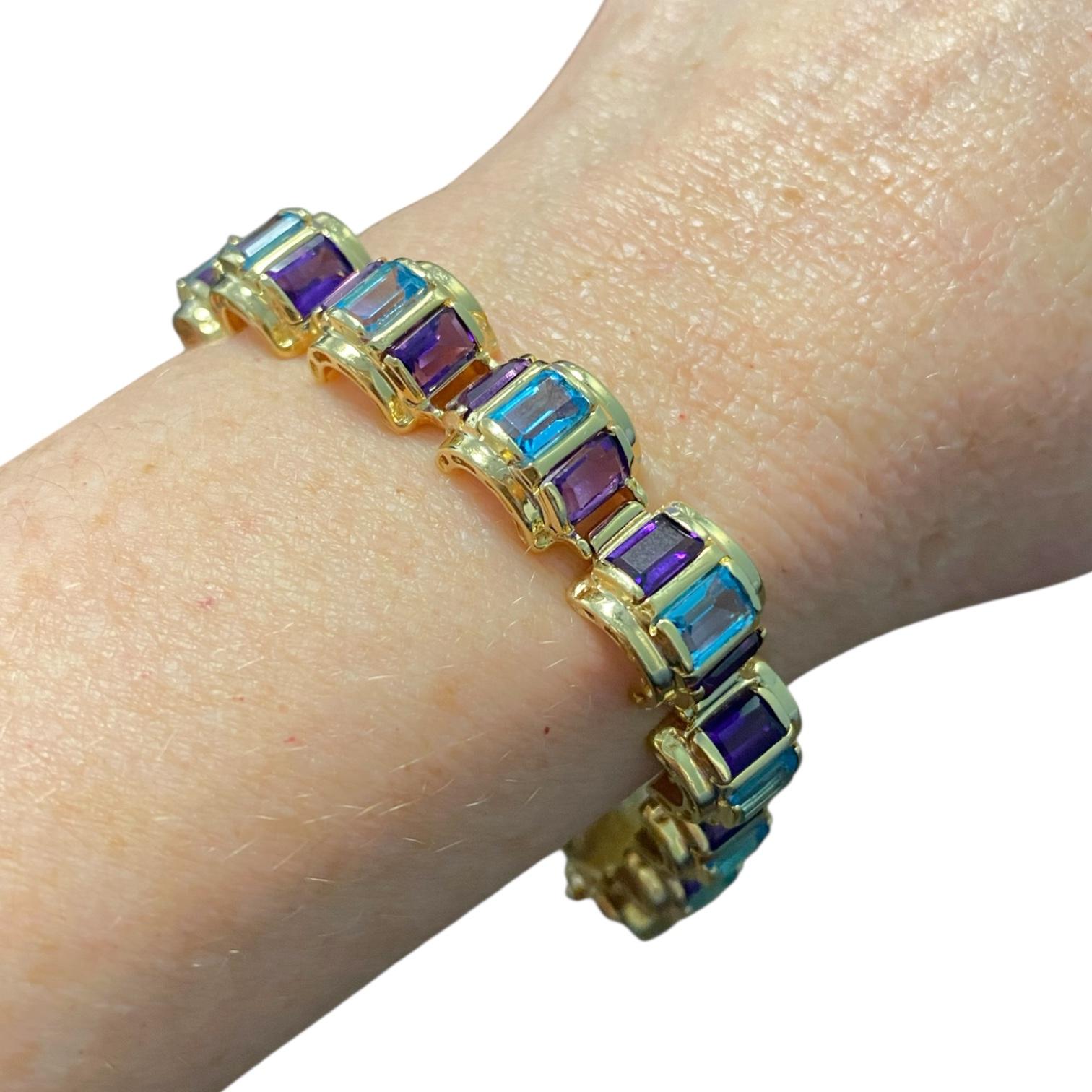 Vintage 14K Gold Scalloped Blue Topaz and Amethyst Bracelet