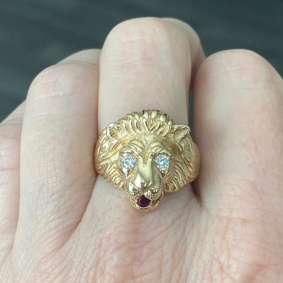 Vintage 14K Yellow Gold Lion Head Ring with Diamonds Size 9.75