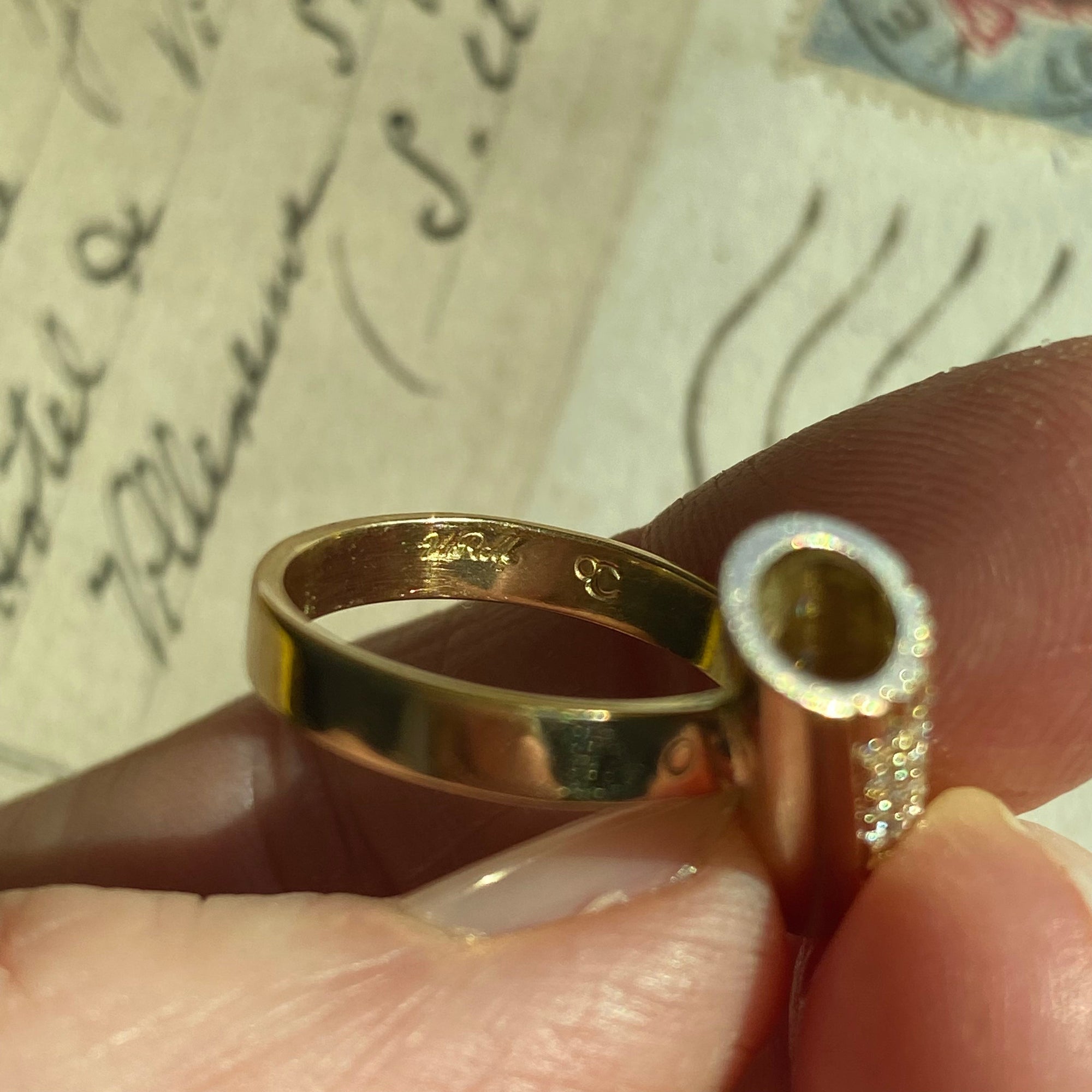 Vintage 14K Gold Diamond Set Tube Ring