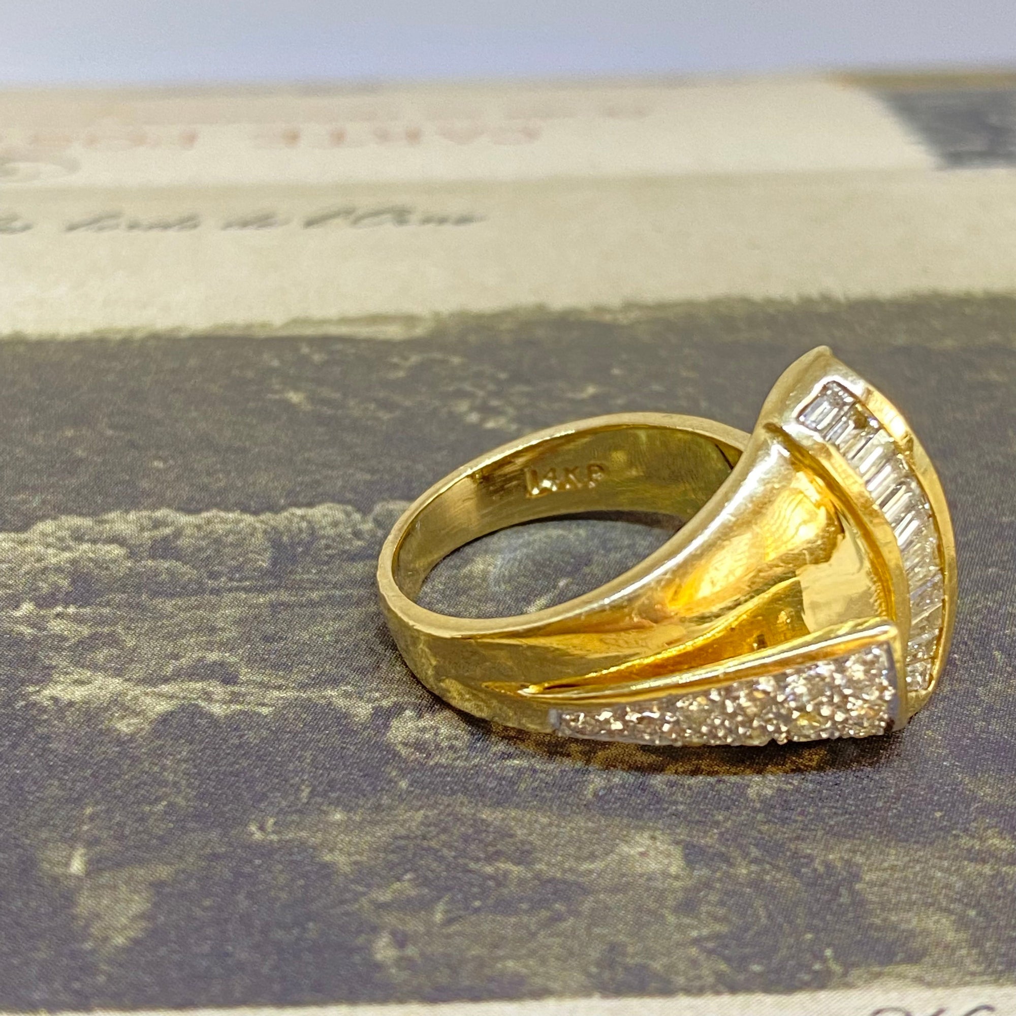 Vintage 14K Yellow Gold Diamond Ribbon Ring