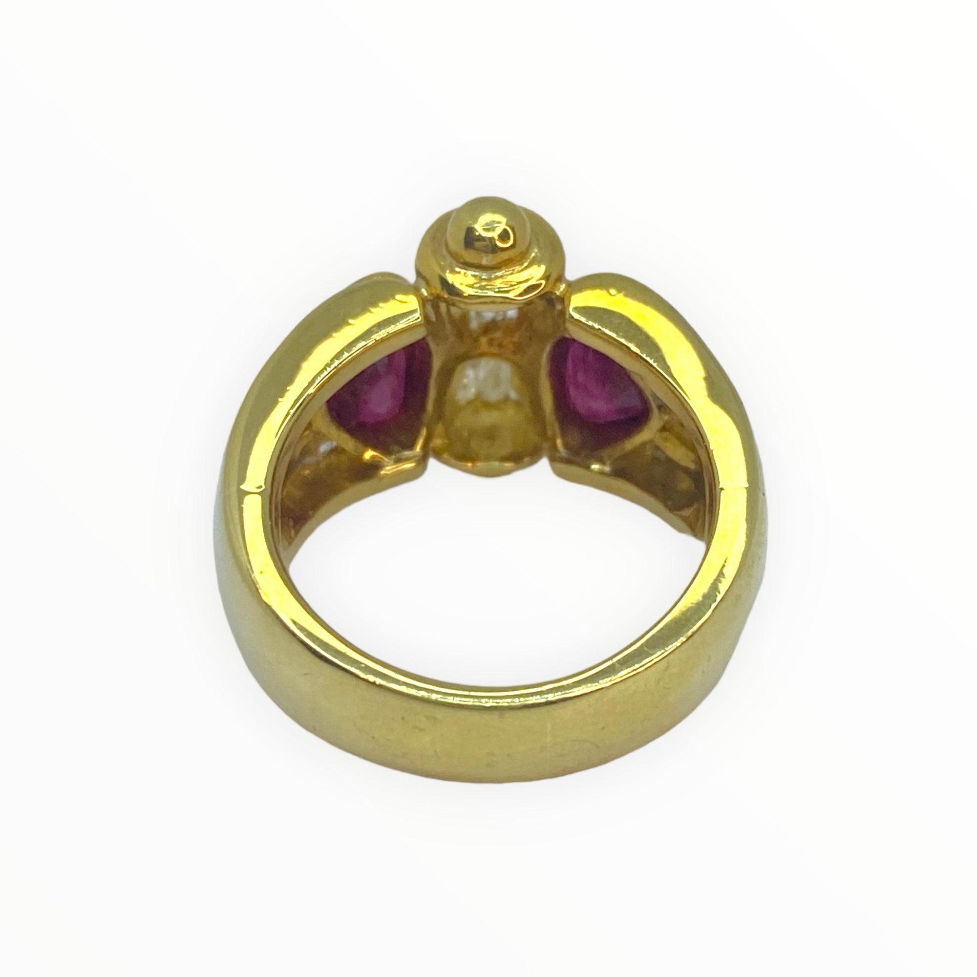 Vintage 18K Yellow Gold Ruby and Diamond Ring